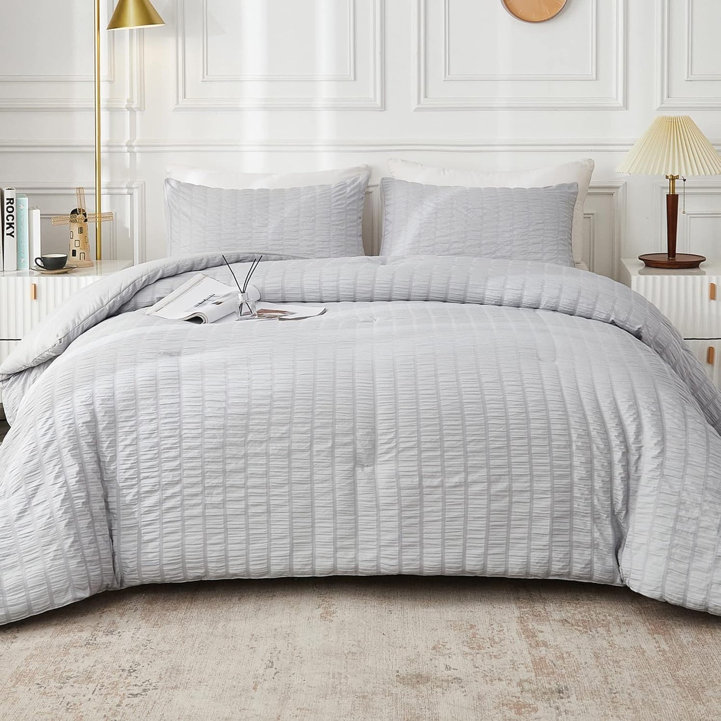 AveLom Light Gray Seersucker California King Comforter Set Review