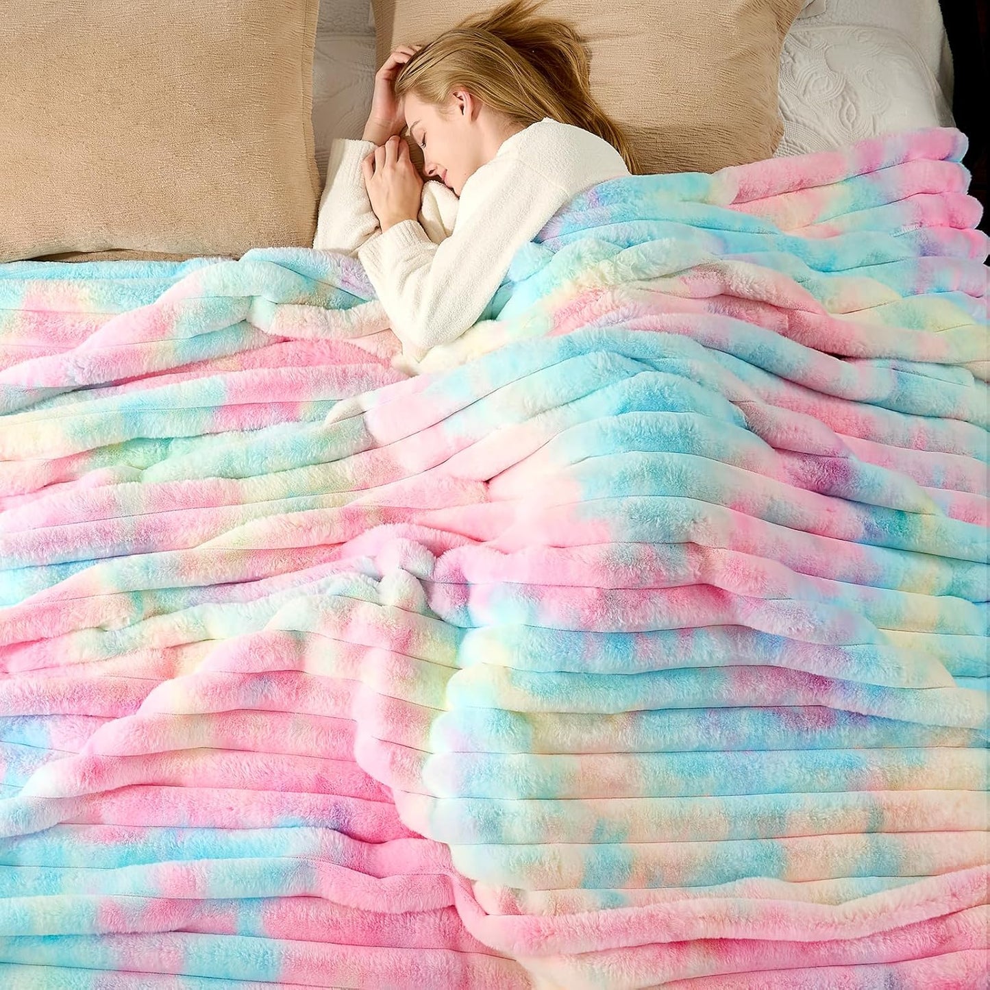 Cozy Bliss Faux Fur Throw Blanket for Couch and Living Room