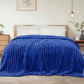Exclusivo Mezcla Queen Size Flannel Fleece Blanket - Super Soft 90x90