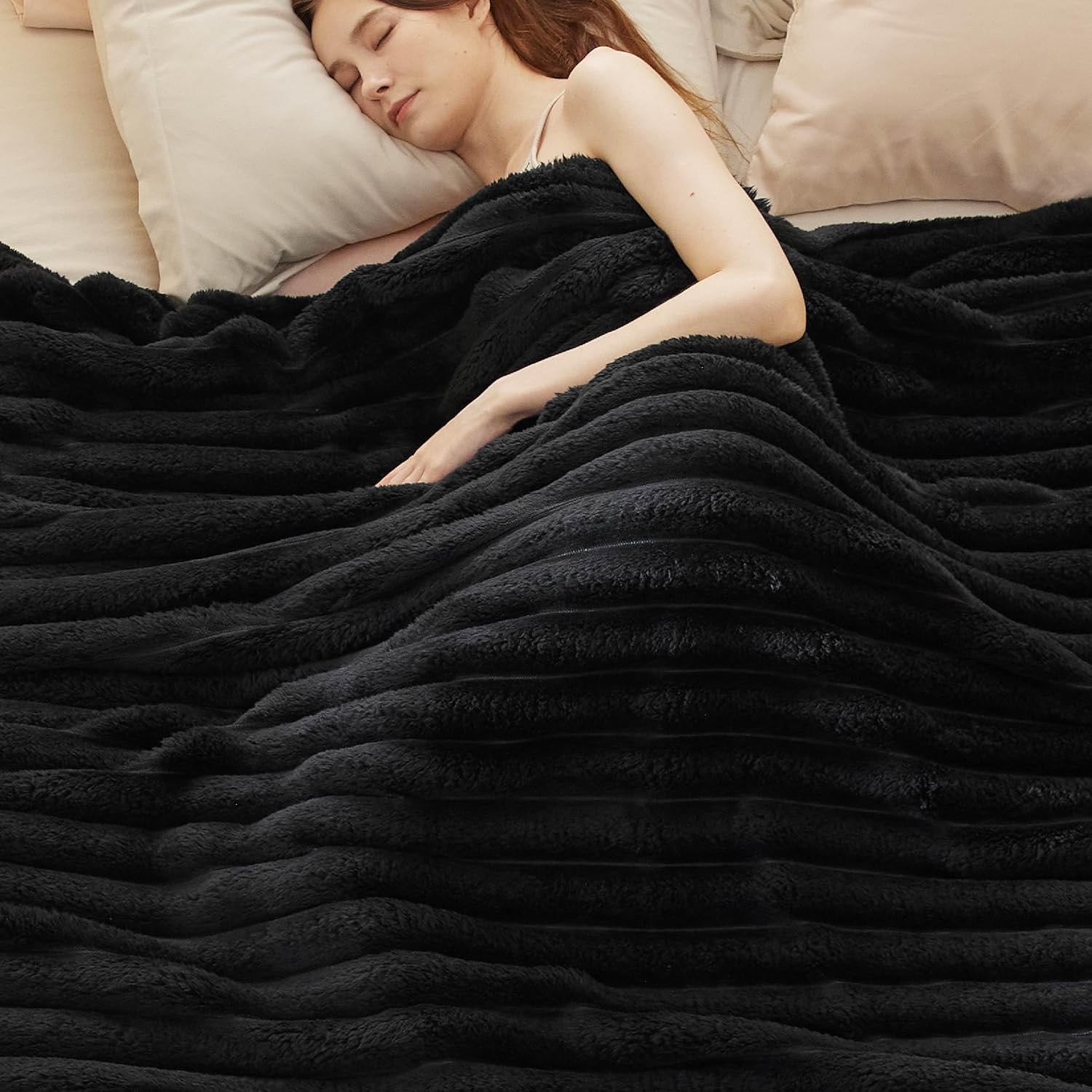 Bedsure King Size Blanket for Bed - GentleSoft Cozy Fleece