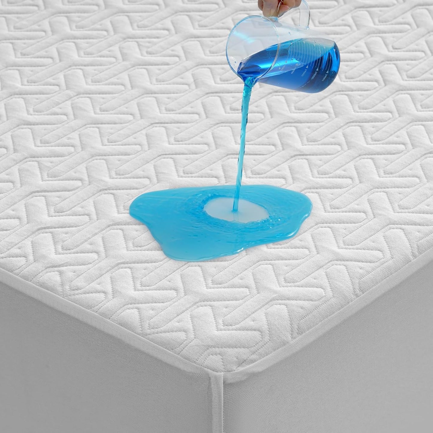 Premium Waterproof Twin XL Mattress Protector for College Dorms