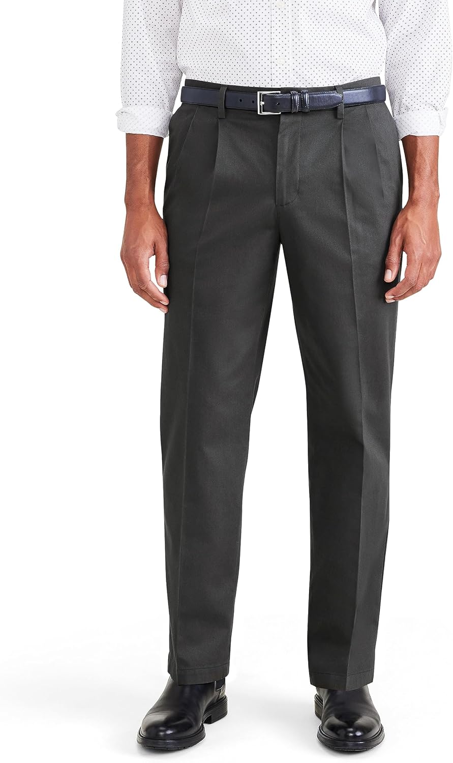 Classic Fit Signature Iron Free Khaki Pants with Stain Defender