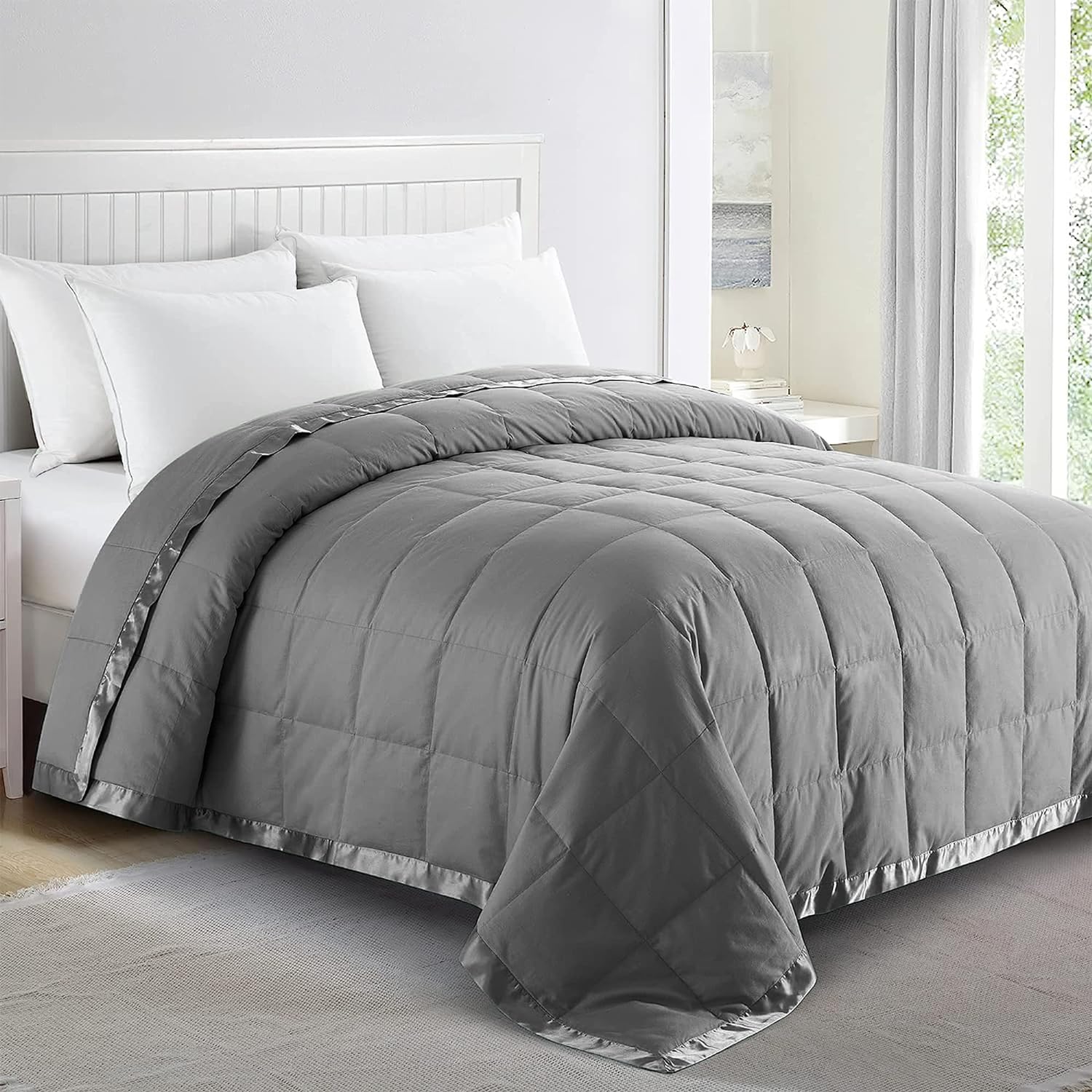 Soft Lightweight Down Blanket Queen Size for All Seasons