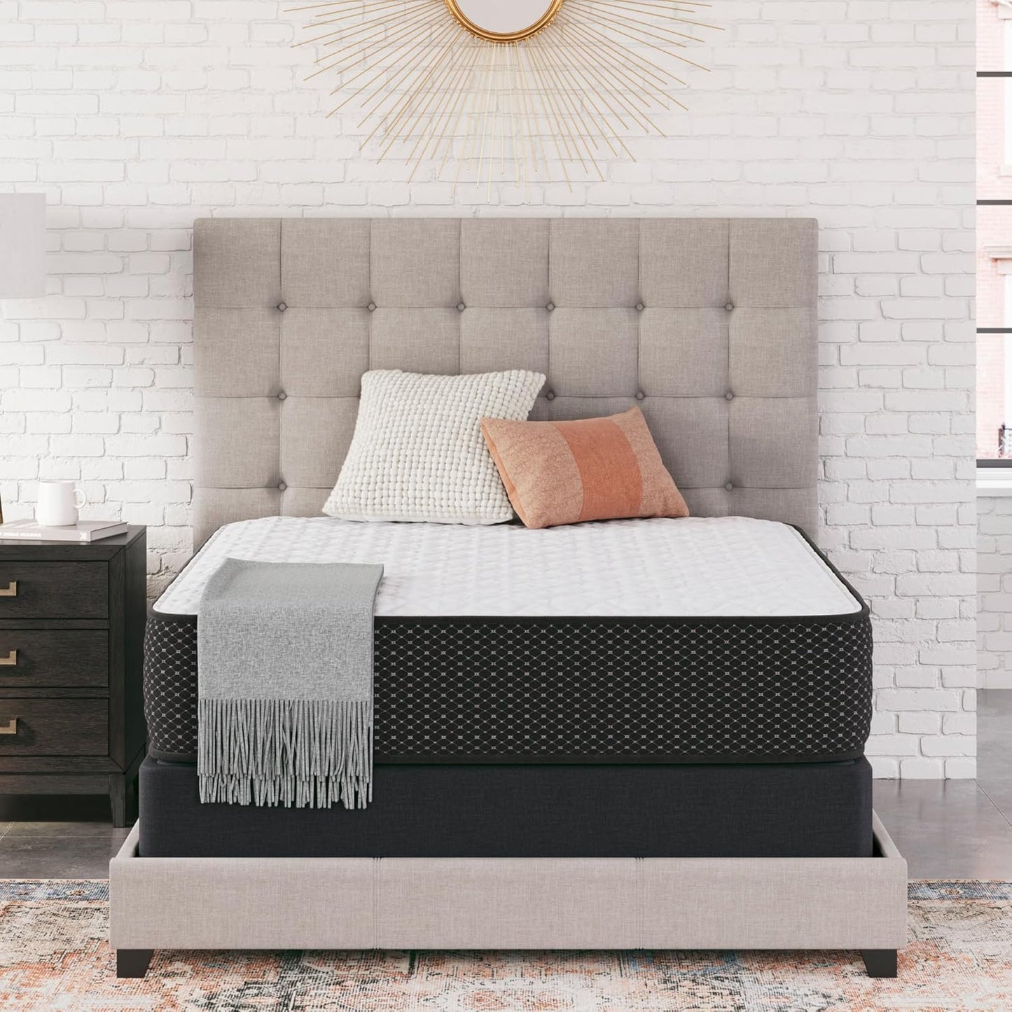 Signature Design by Ashley 12 Inch Hybrid Mattress for Cool Sleep