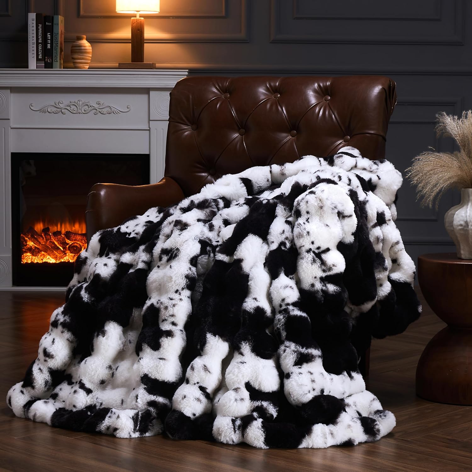Faux Fur Throw Blanket for Couch - Soft Warm Cozy Luxury Gift