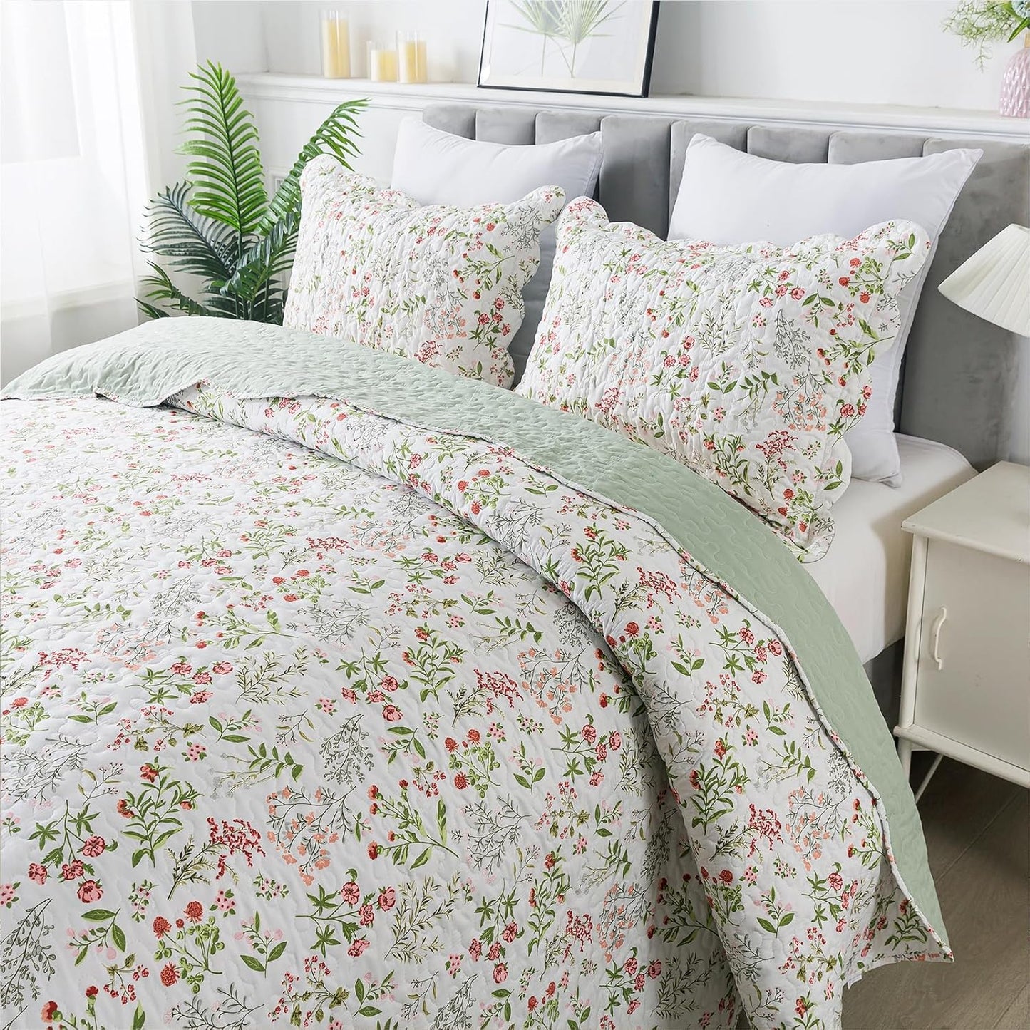 Travan 3-Piece Quilt Set for All Season Floral Garden Style