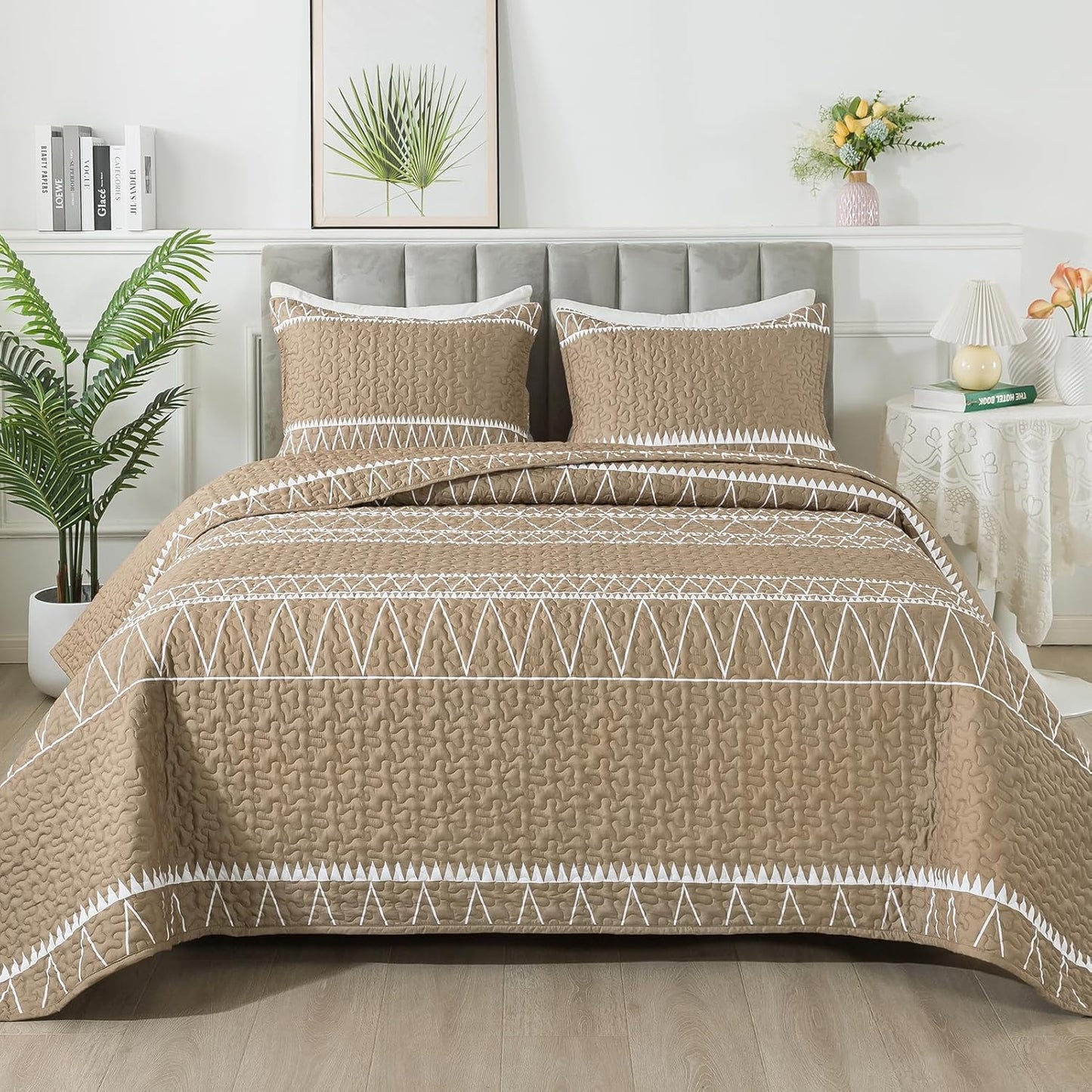 Andency Taupe Quilt Set California King for Stylish Comfort