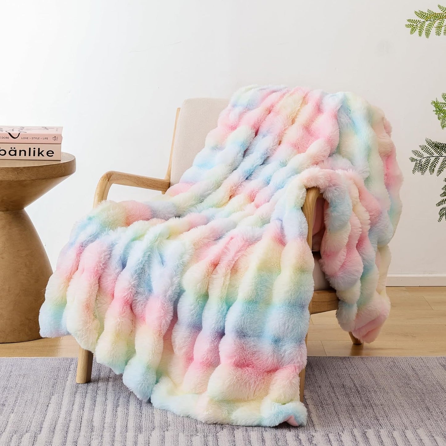 Smoofy Faux Fur Throw Blanket - Cozy Rainbow Plush Luxury