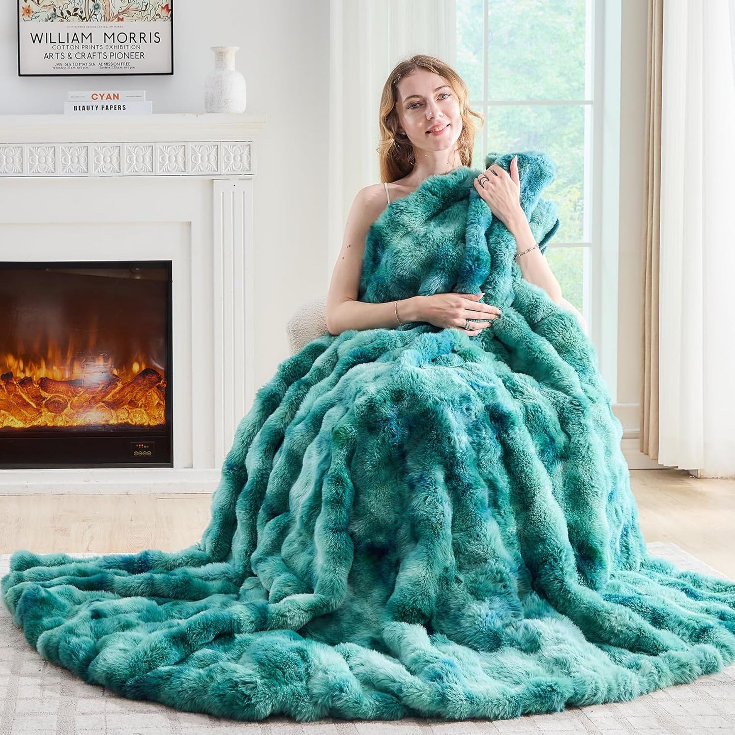 Lotus Karen Faux Fur Throw Blanket - Cozy Tie-Dye Green Design