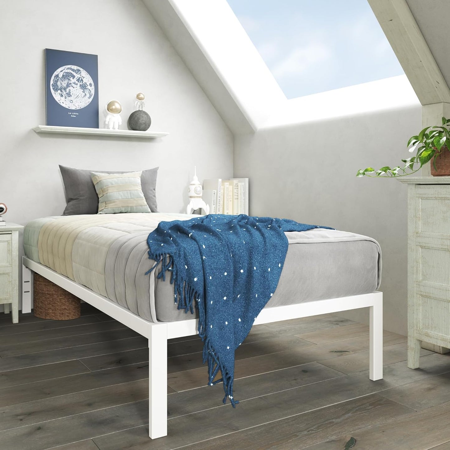 ZINUS Mia Metal Platform Bed Frame with Wood Slat Support