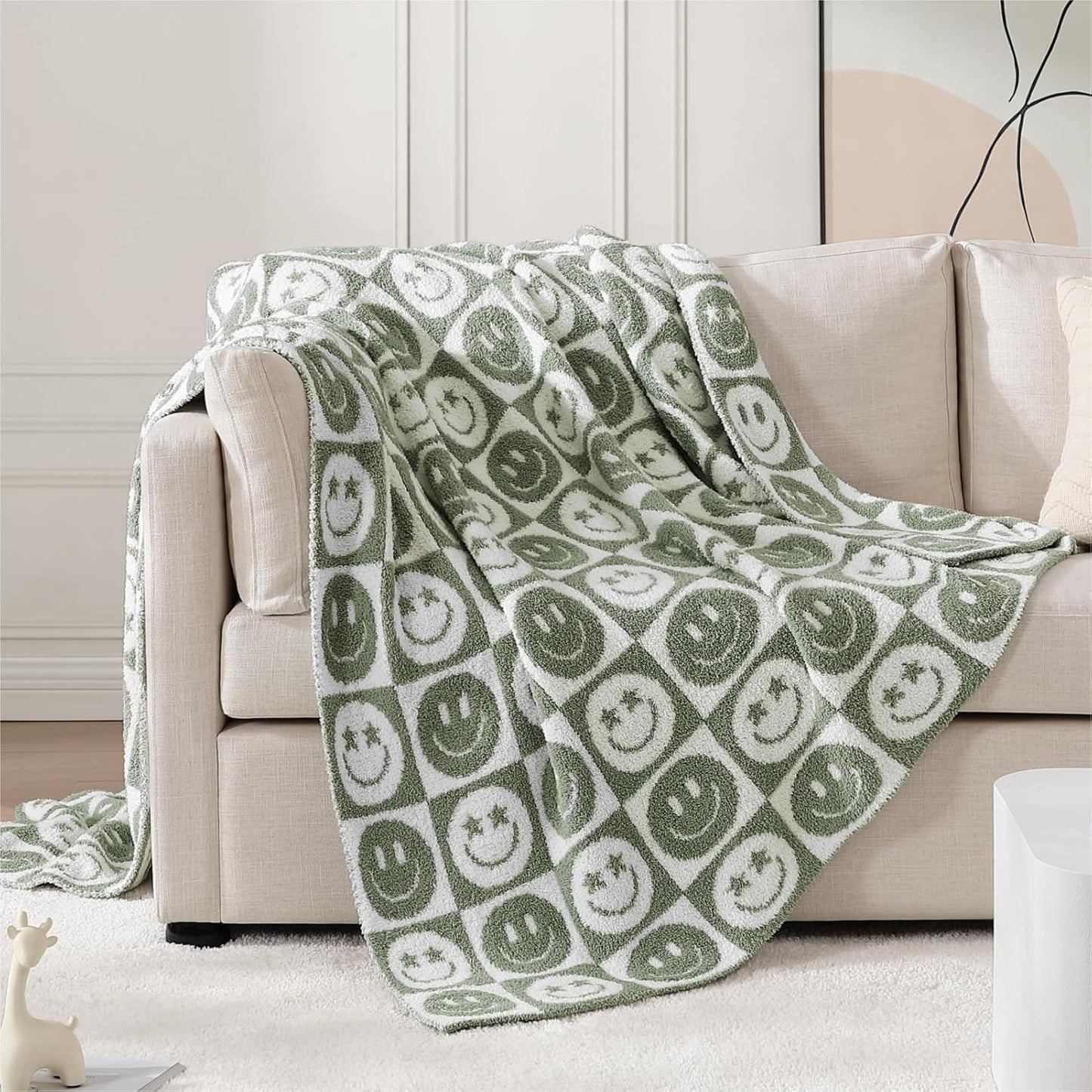 Cozy Checkered Throw Blanket for Couch, Sofa, and Travel