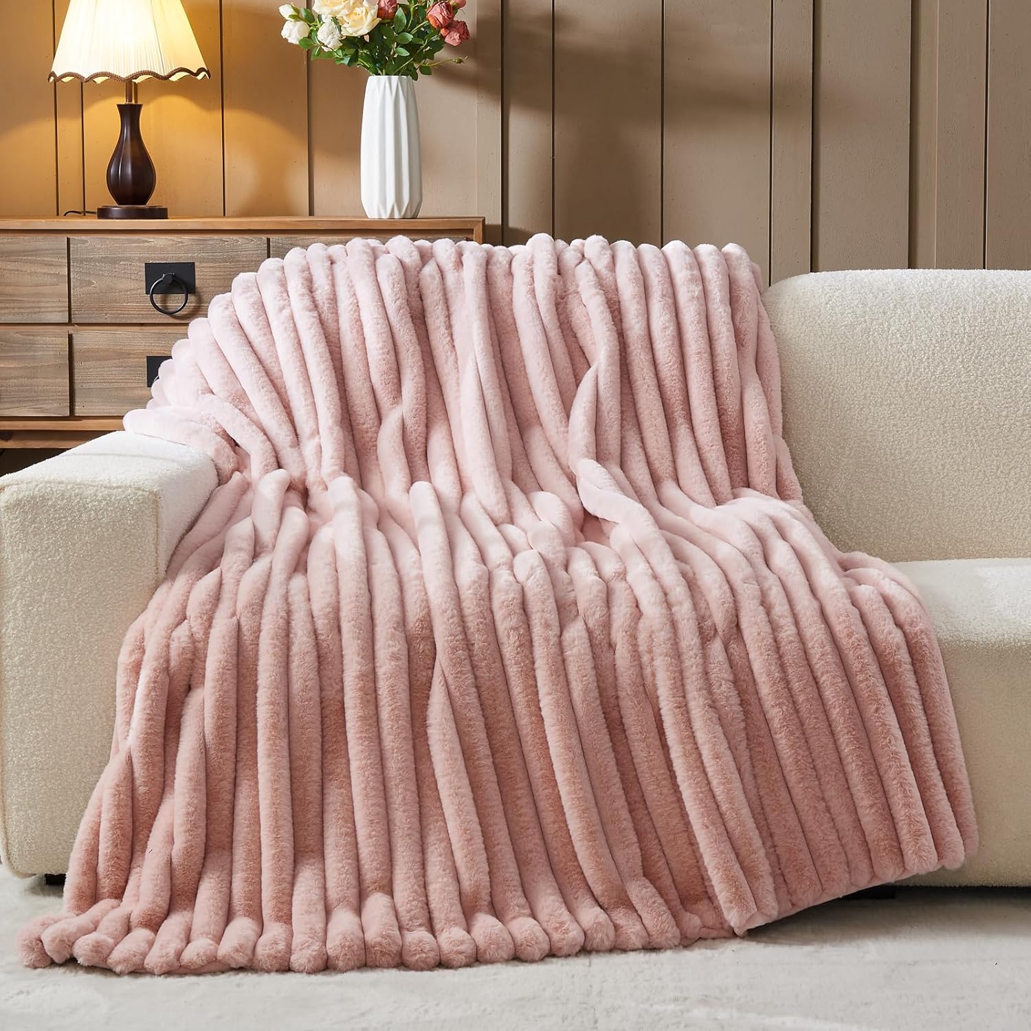 NEWCOSPLAY Faux Fur Throw Blanket for Cozy Comfort and Style