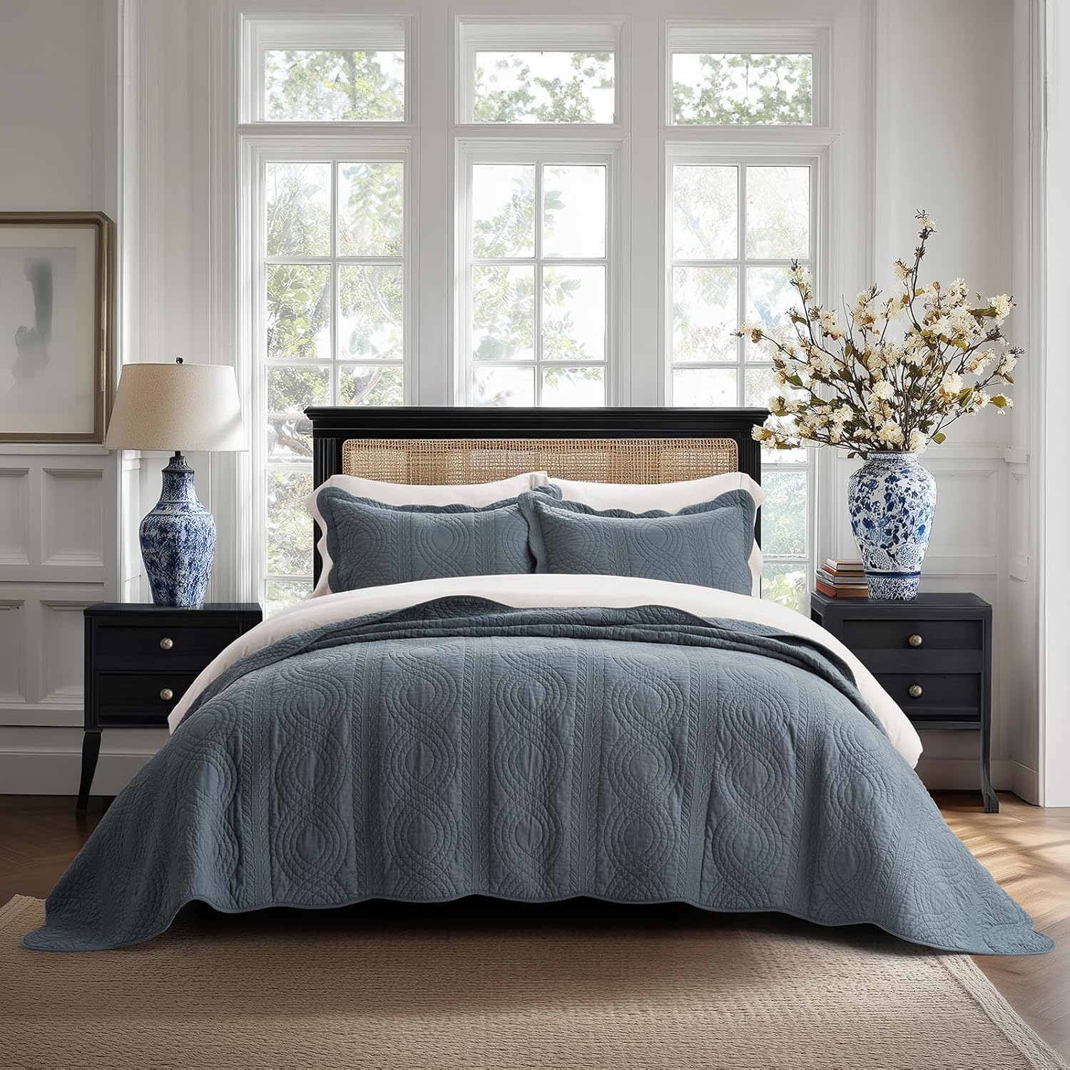100% Cotton Scallop Quilt Set for Elegant Bedding in Stormy Blue
