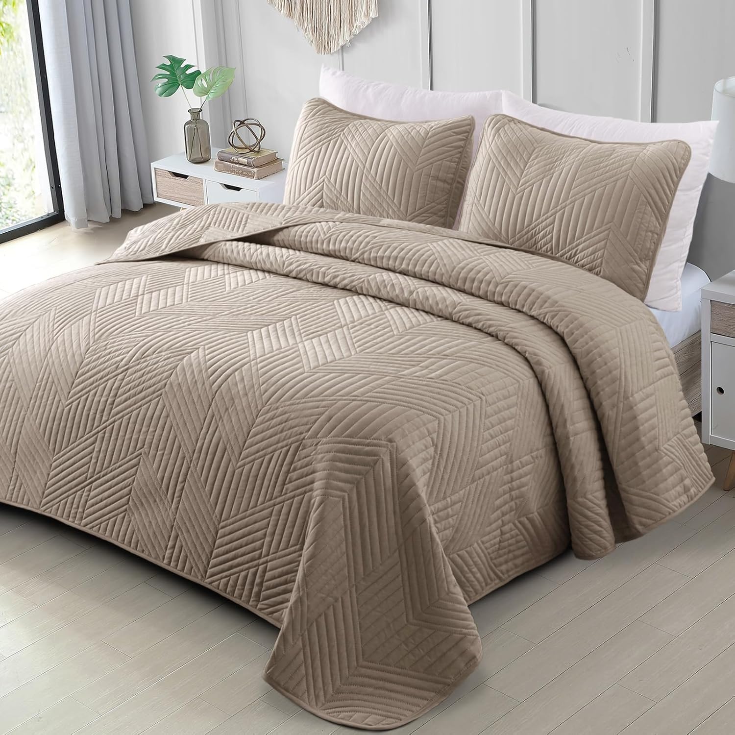 Exclusivo Mezcla Ultrasonic King Quilt Set for All Seasons
