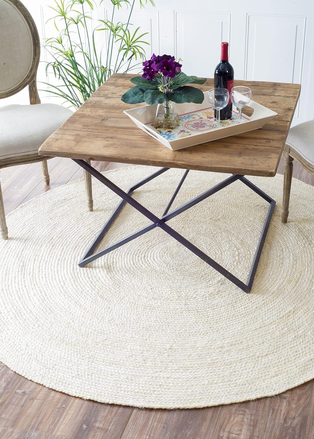 Handwoven Jute Area Rug - Off-White Round Rustic Vintage Design