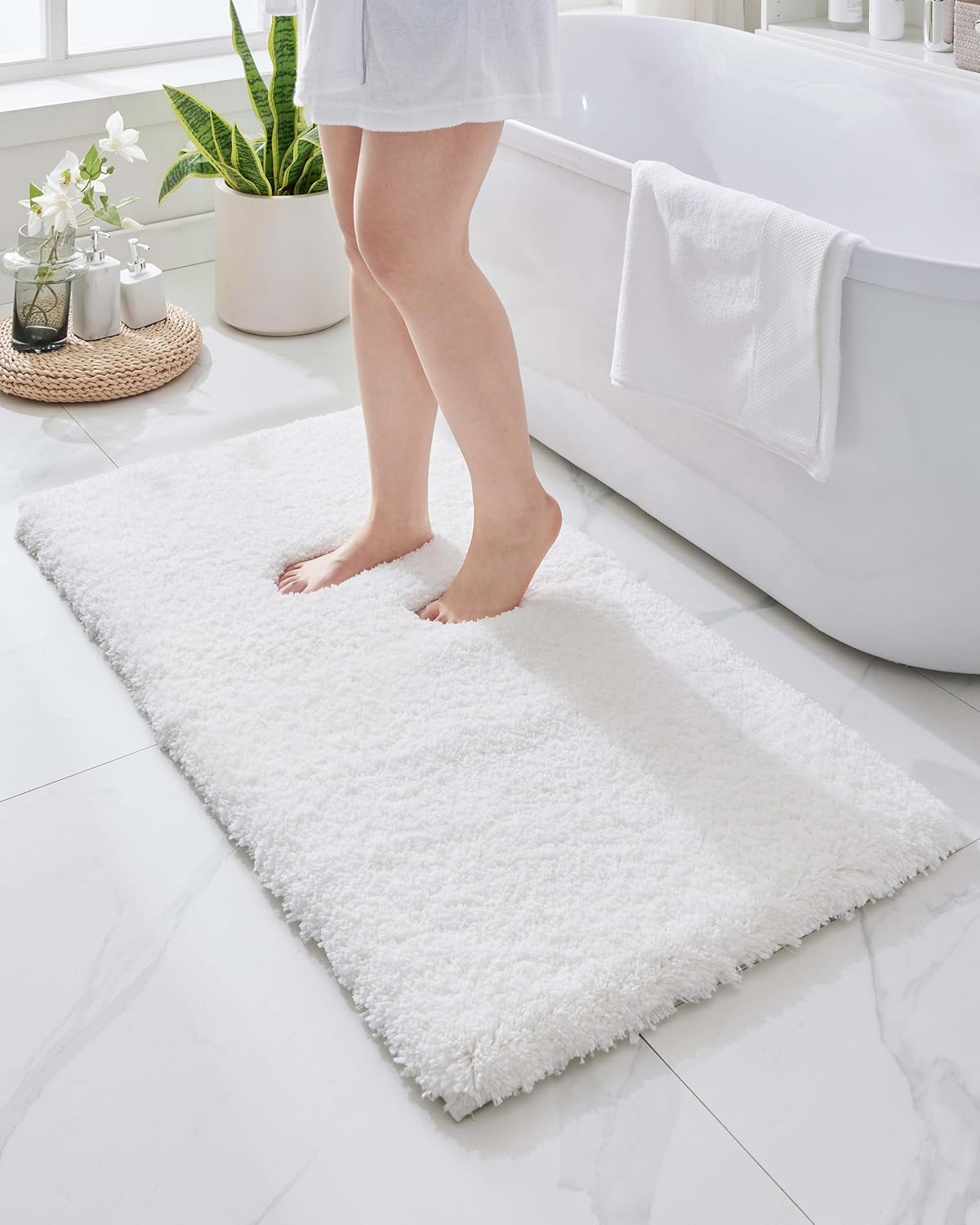 Non Slip Fluffy Bath Mat 24x48 for Luxury Bathroom Floors