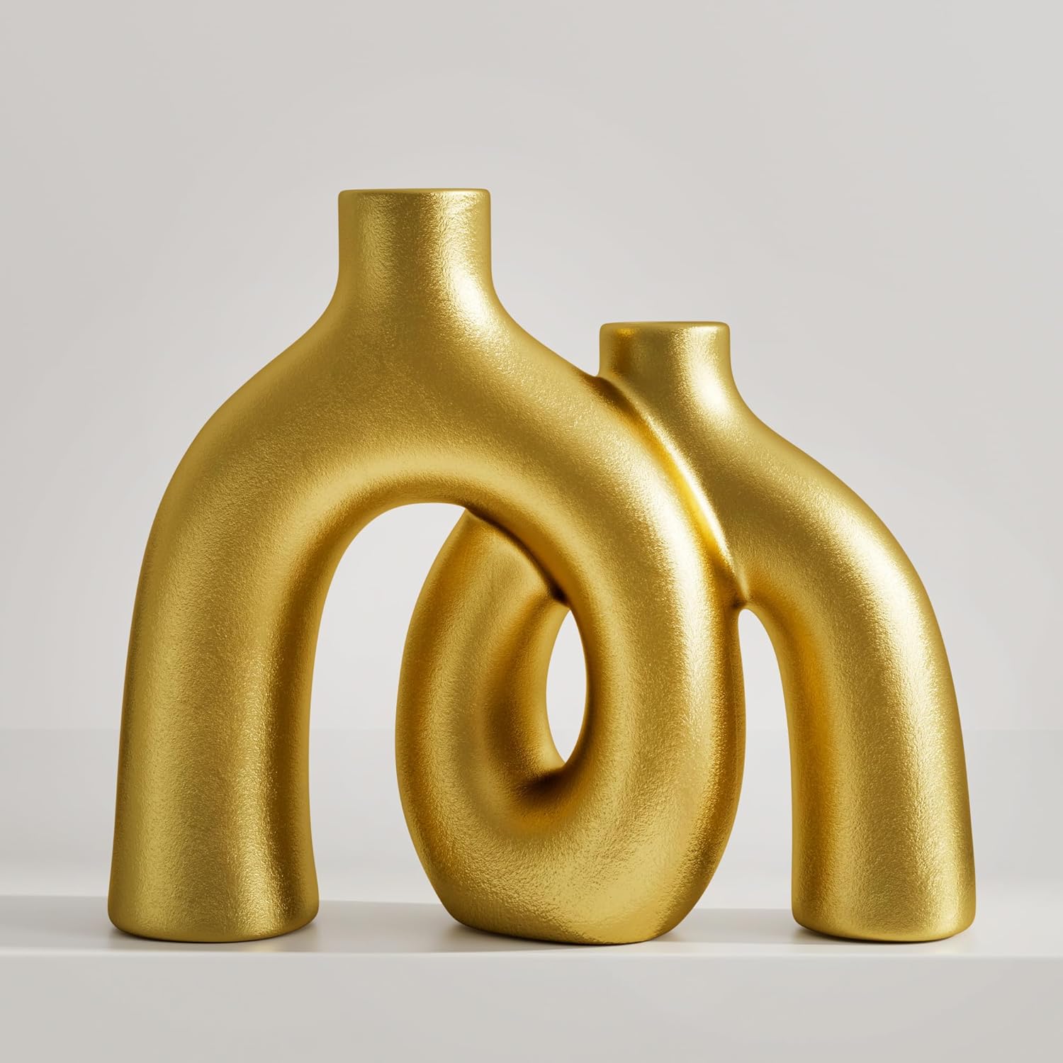 Hug Donut Decorative Vase Set for Modern Home Decor Style