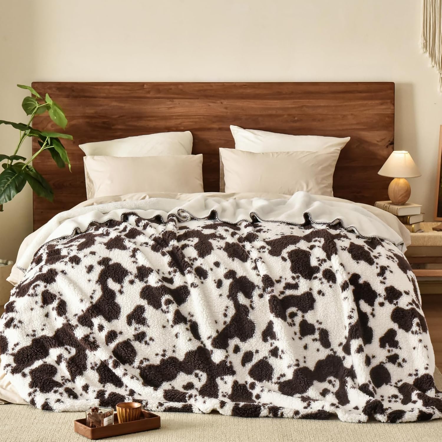 Cute Cow Print Sherpa Blanket for Cozy Winter Comfort