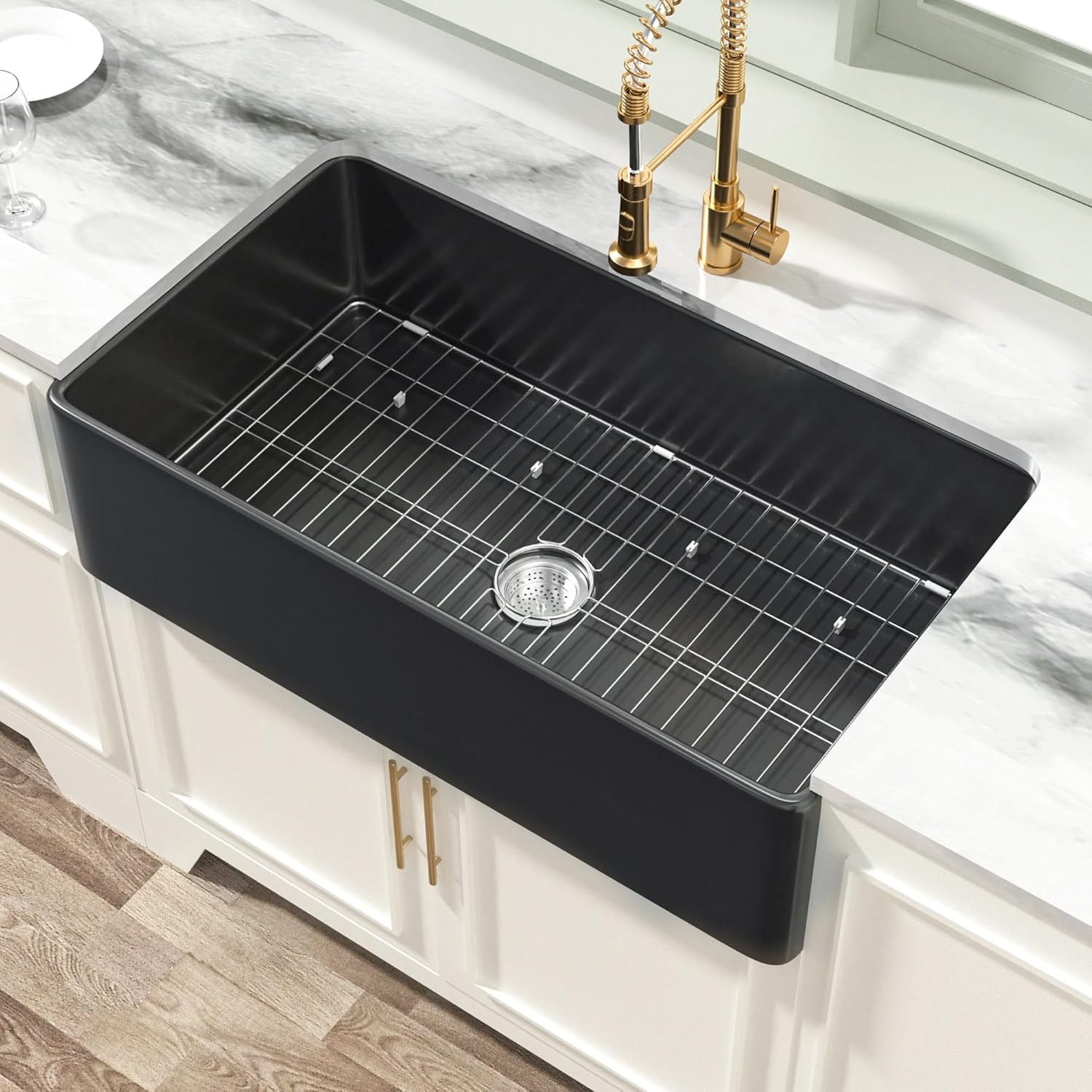Miuara Black Farmhouse Sink 36 Inch - Durable Apron Front Design