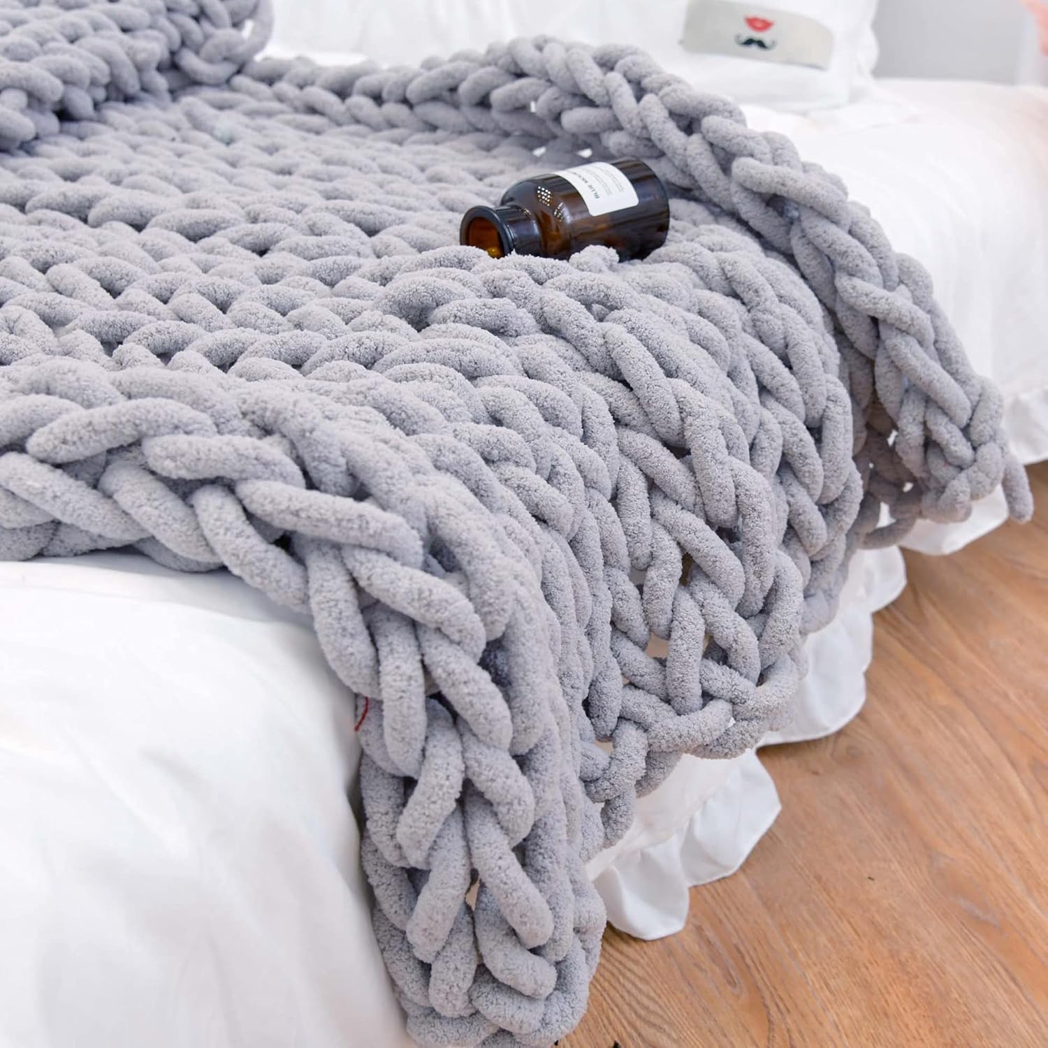 Chunky Knit Blanket Throw for Cozy Home Decor and Comfort