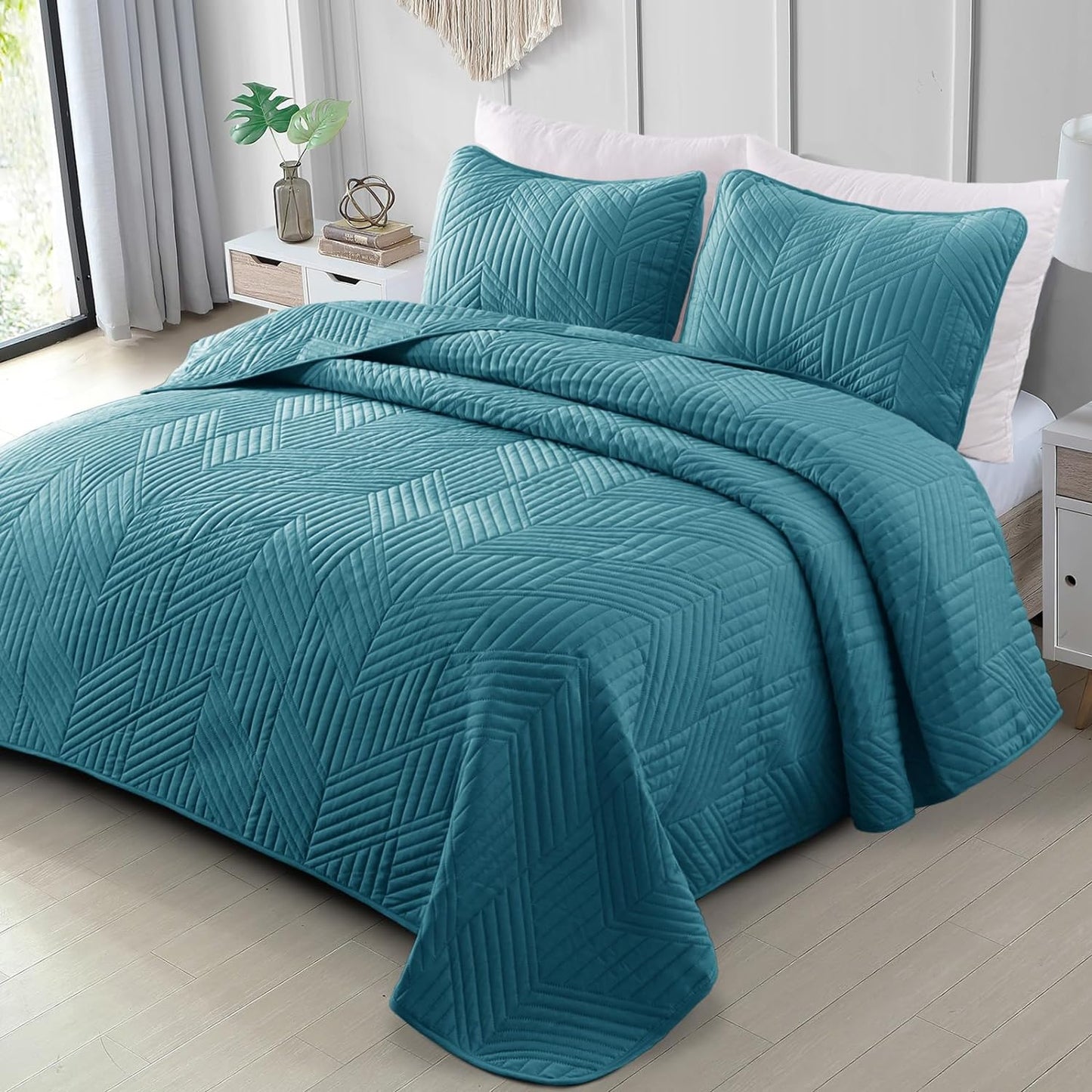 Exclusivo Mezcla Ultrasonic King Quilt Bedding Set for All Seasons