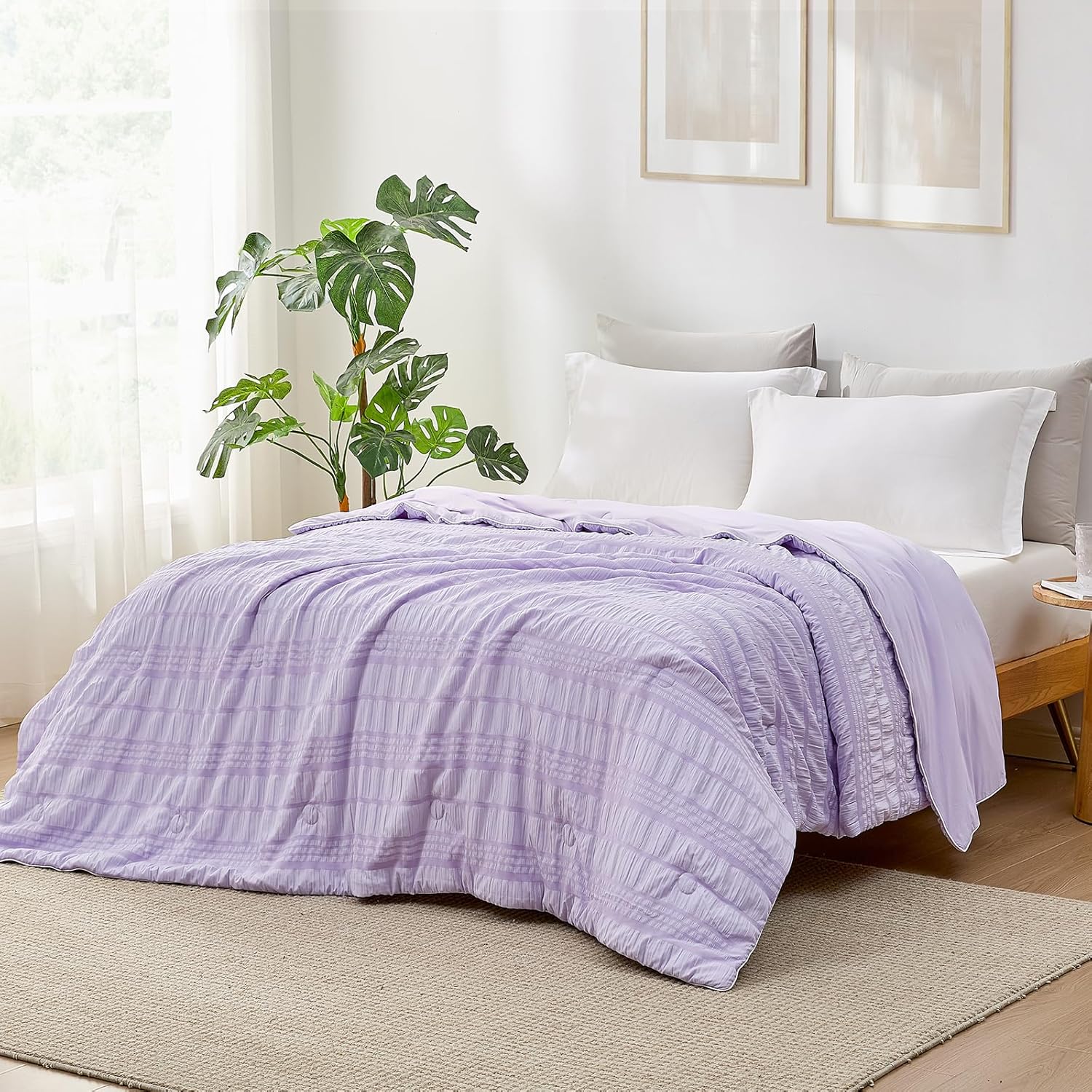 Cozy Bliss Seersucker Cooling Comforter for King Size Beds