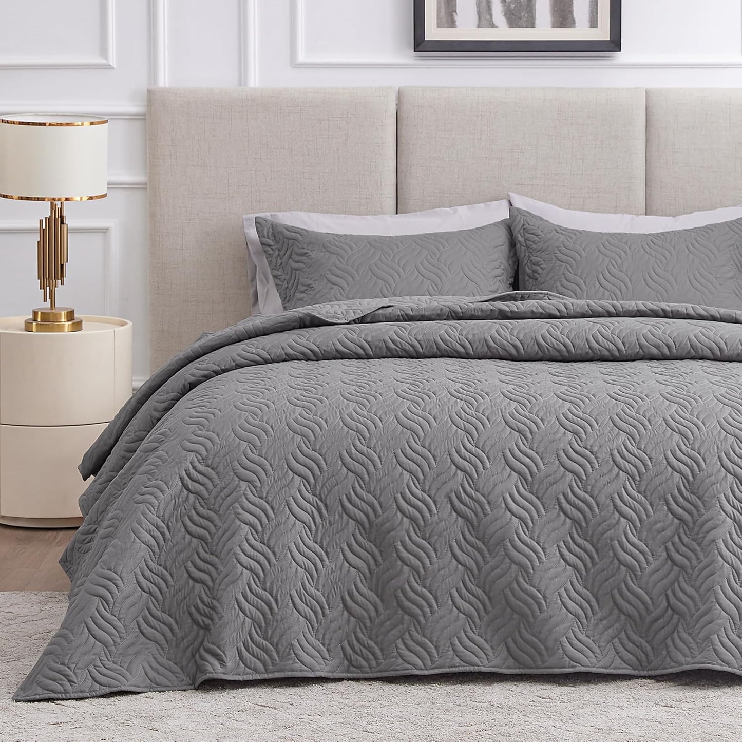 Love's Cabin California King Size Quilt Set - Grey Wave Pattern