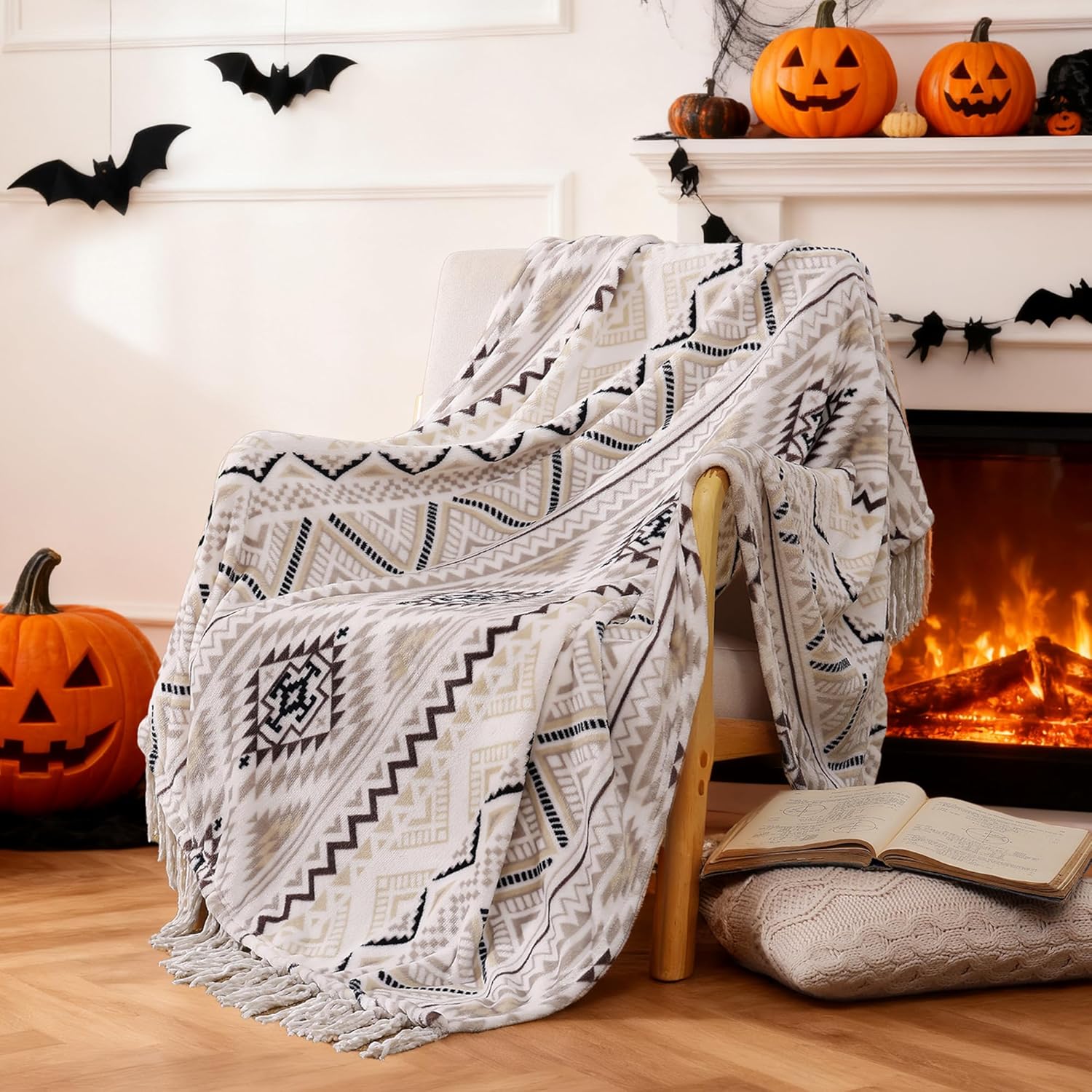 Casaagusto Boho Throw Blanket - Stylish Beige and Gray Design
