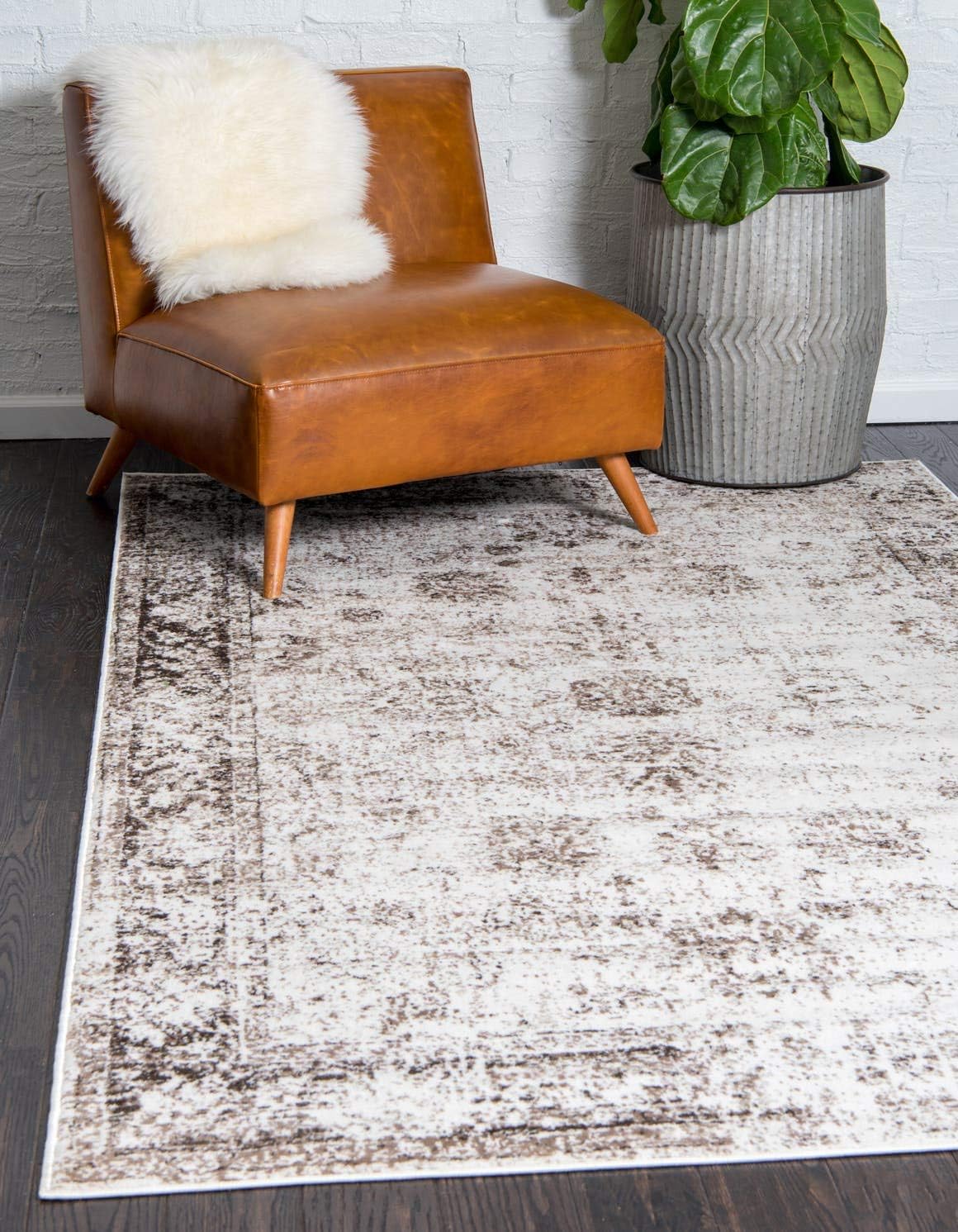 Unique Loom Sofia Collection Area Rug - Vintage Style Beige Tan