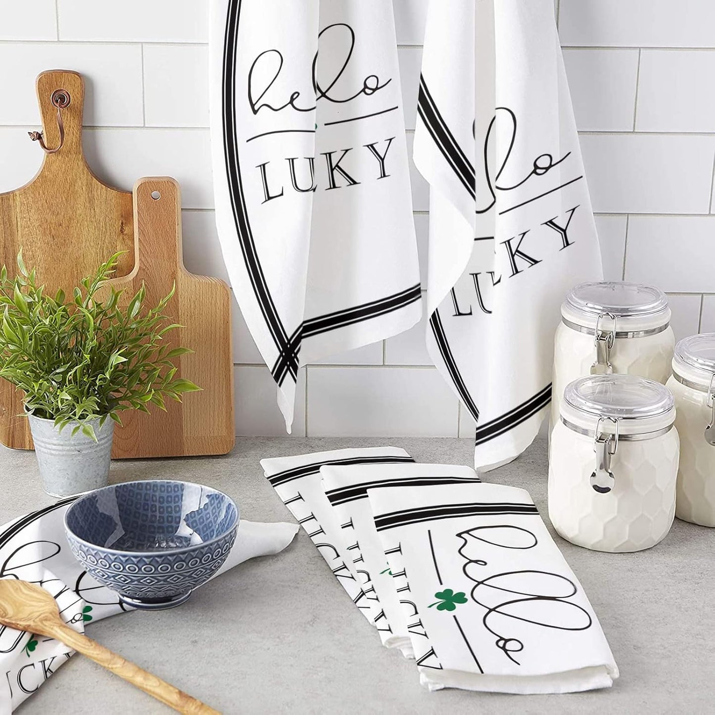 Lucky Shamrock Microfiber Towel Set - Absorbent & Quick Drying 16x24