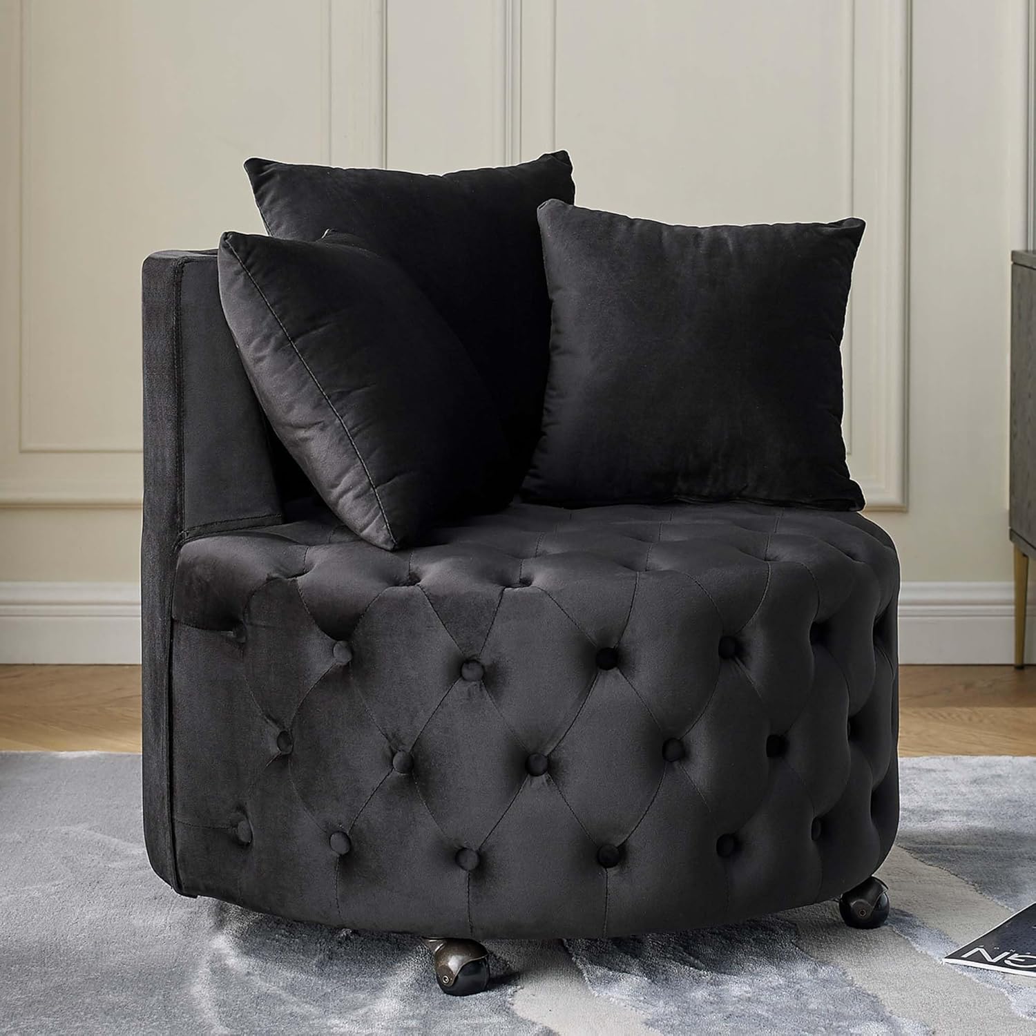 Plush Velvet Swivel Chair: Comfort & Style!