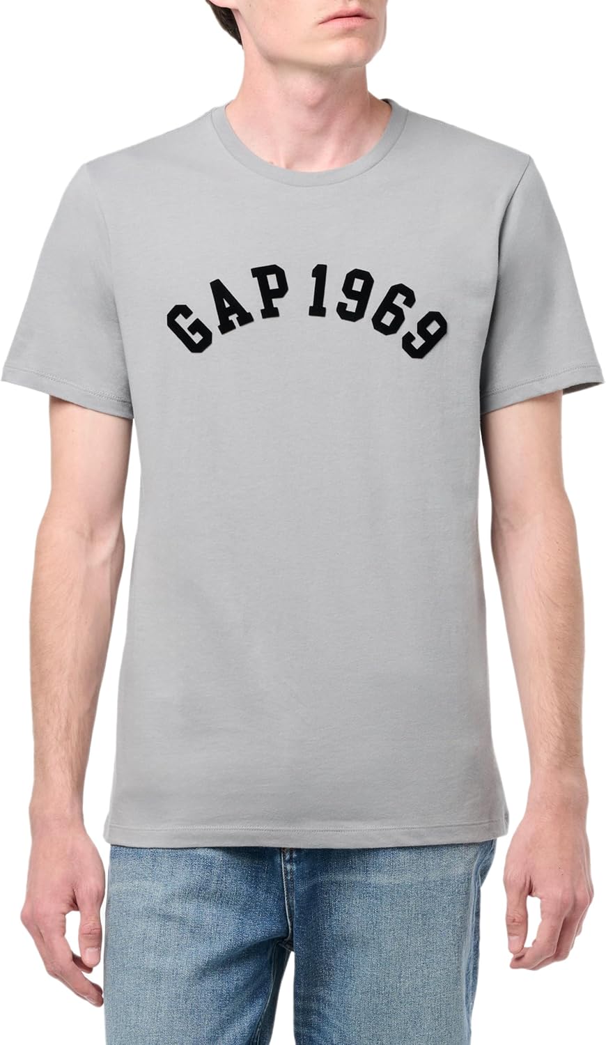 Gap Men's Logo Tee: Timeless Style