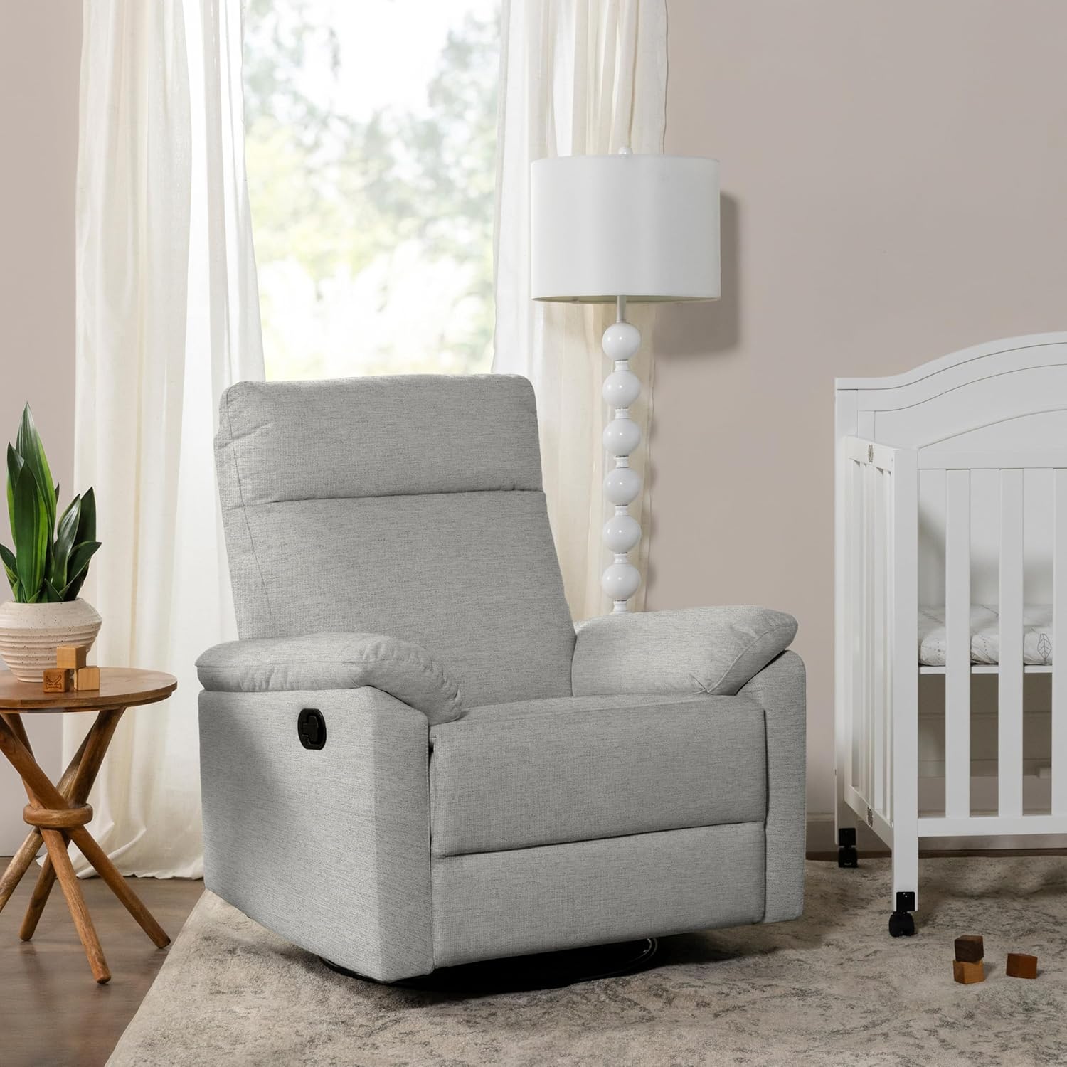 DaVinci Suzy Glider Recliner Nursery Chair for Comfort