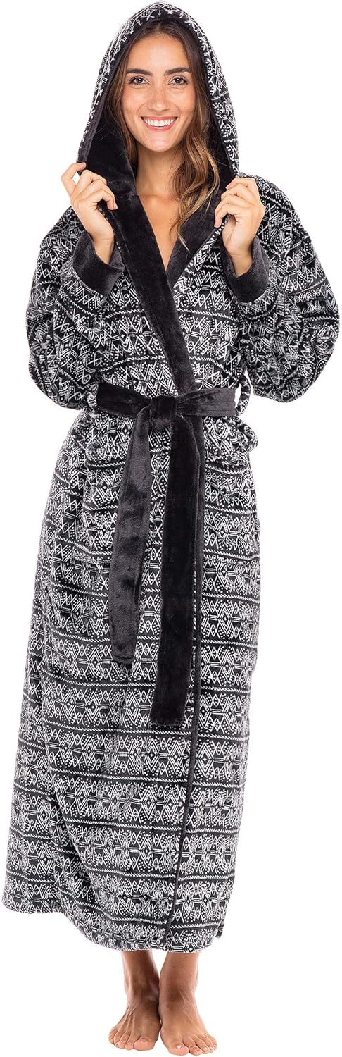 Luxurious Hooded Plush Bathrobe for Women by Alexander Del Rossa