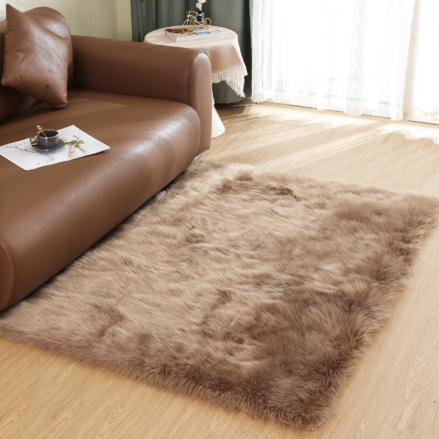 Latepis Washable Faux Fur 3x5 Area Rug for Cozy Home Decor