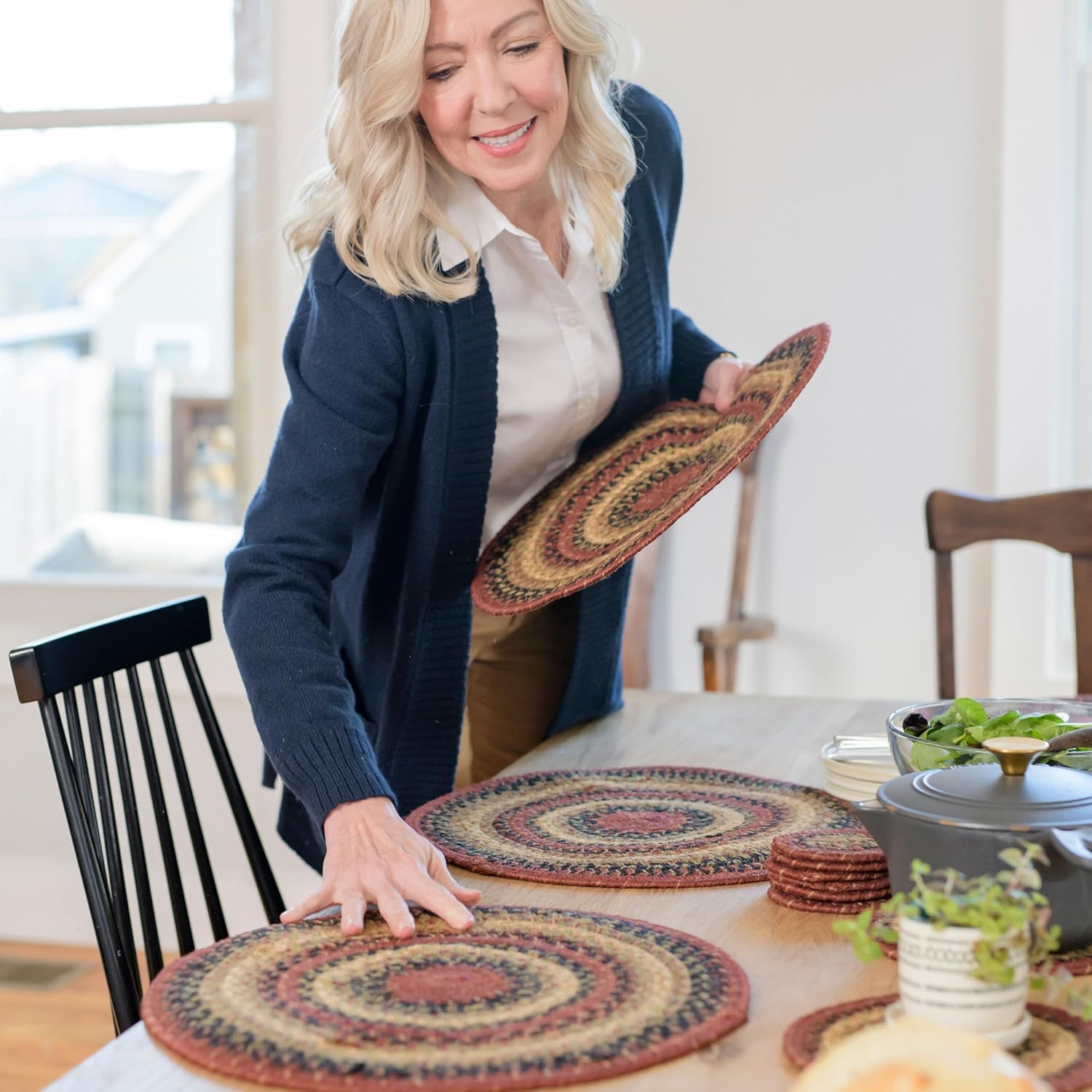 Highland Jute Woven Round Placemats Set of 6 for Elegant Dining