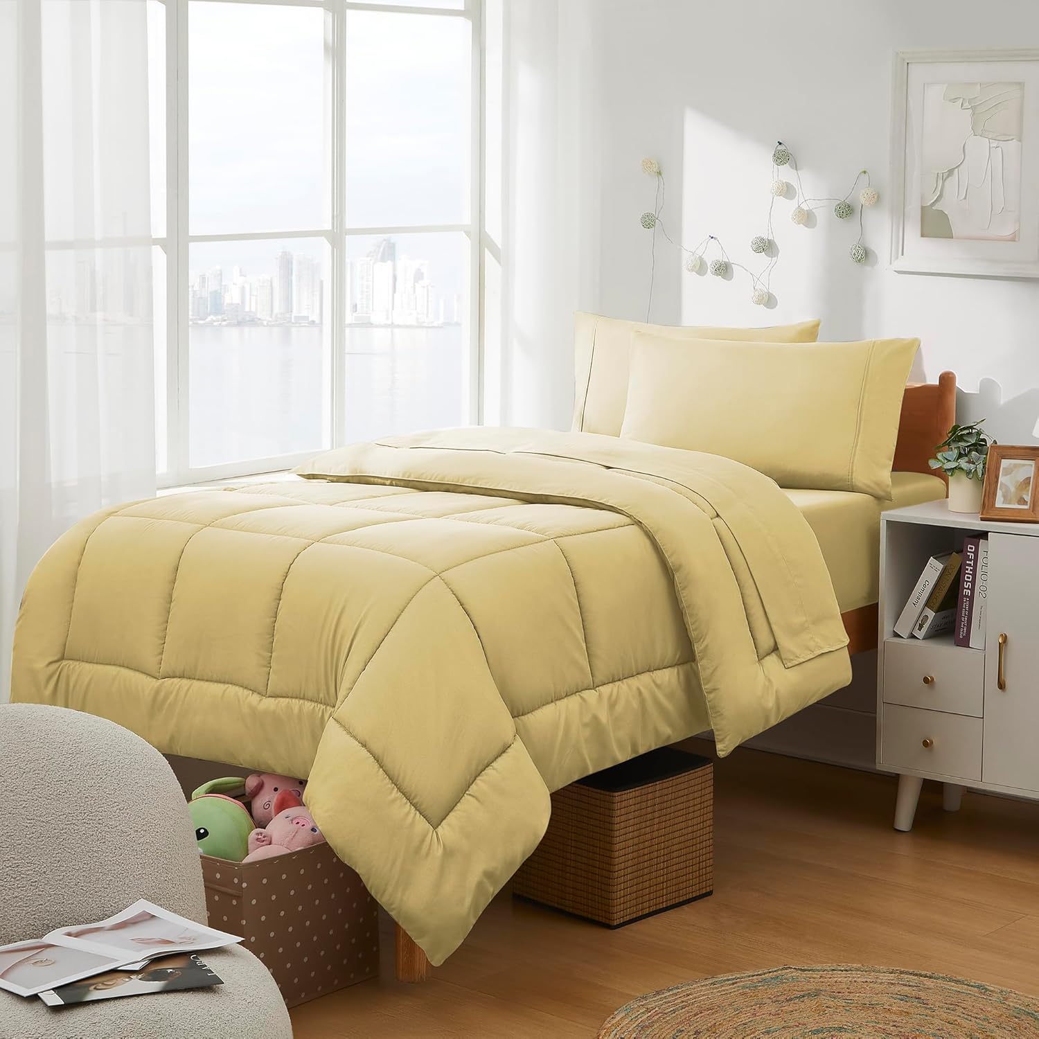 Dorm Room Essentials Twin Size Comforter Set for College Students