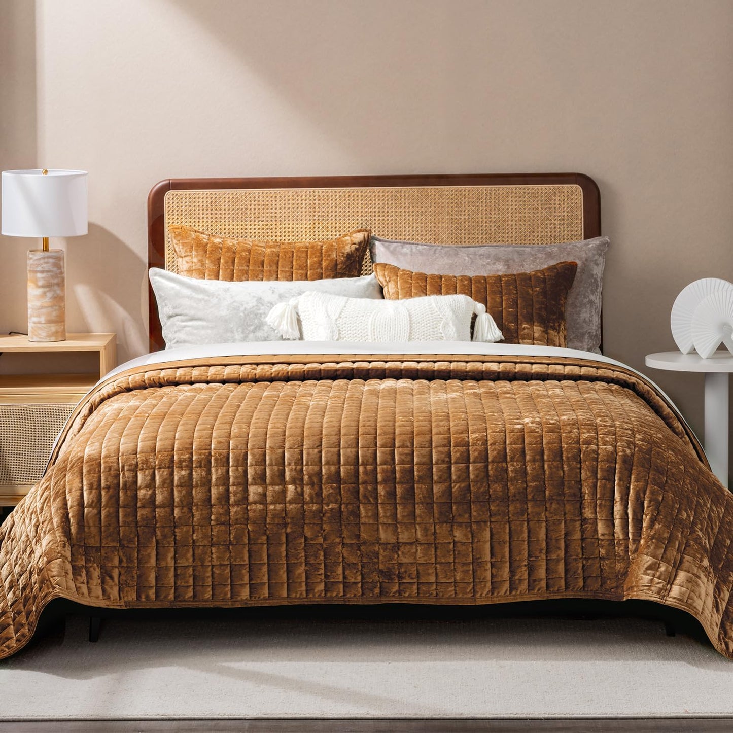 RECYCO Luxury Velvet Quilt Set King Size for All Seasons