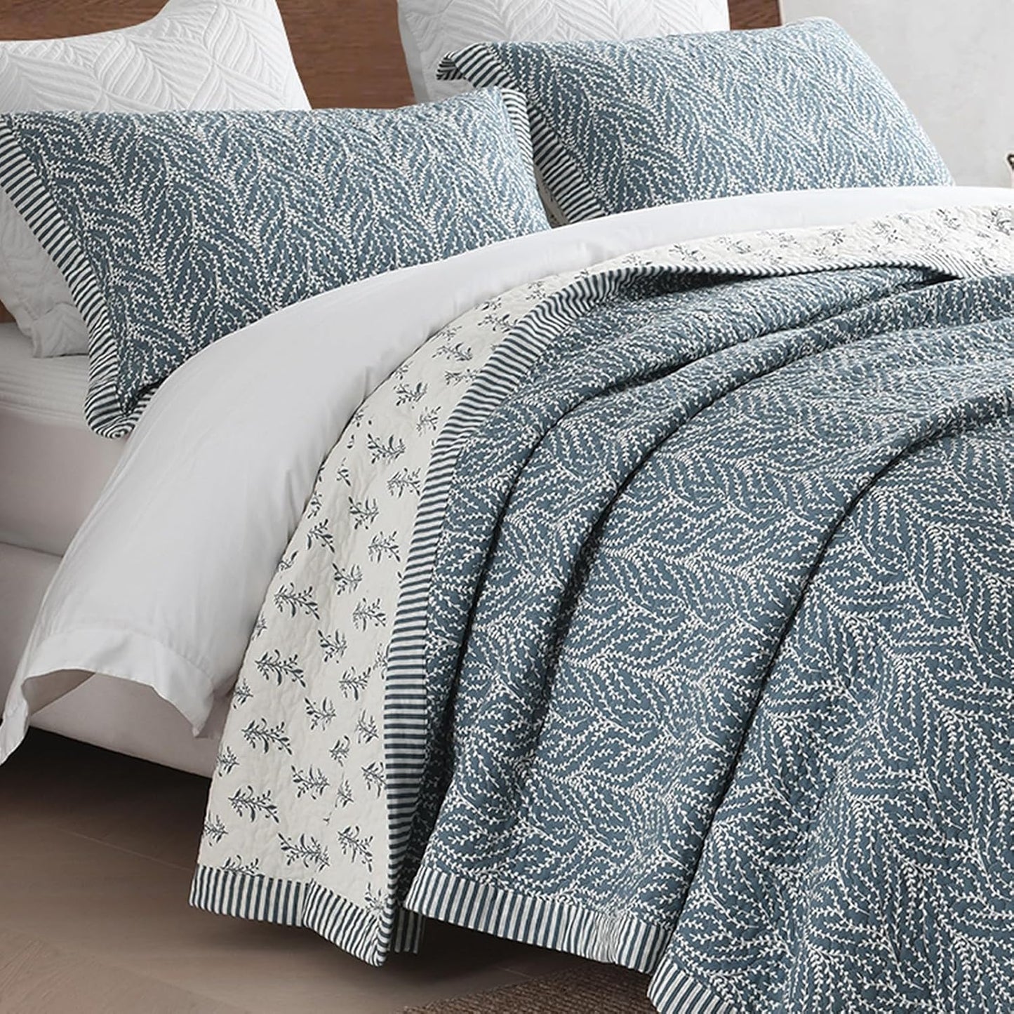 SahSahCasa Quilt Set Queen Size - Chic Botanical Design