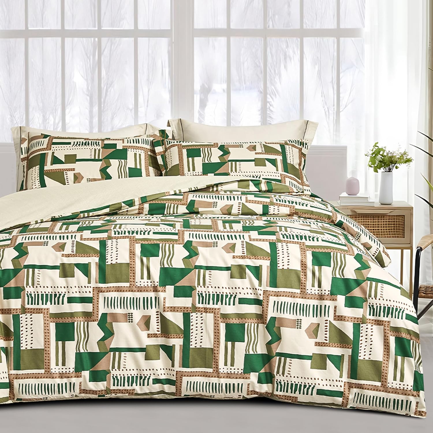 SLEEPBELLA King Size Comforter Set with Green Geometric Design