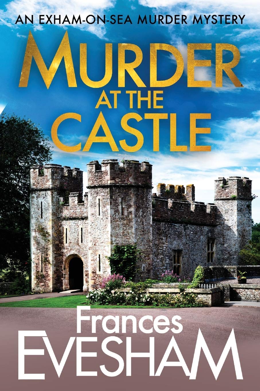 Murder at the Castle: A Gripping Mystery Novel Experience