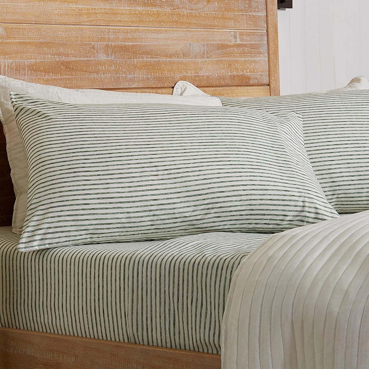 Great Bay Home 4-Piece Queen Size Stripe Microfiber Sheet Set