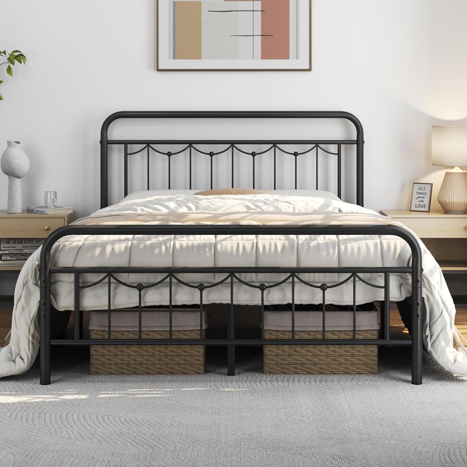 Yaheetech Queen Size Metal Bed Frame with Vintage Headboard