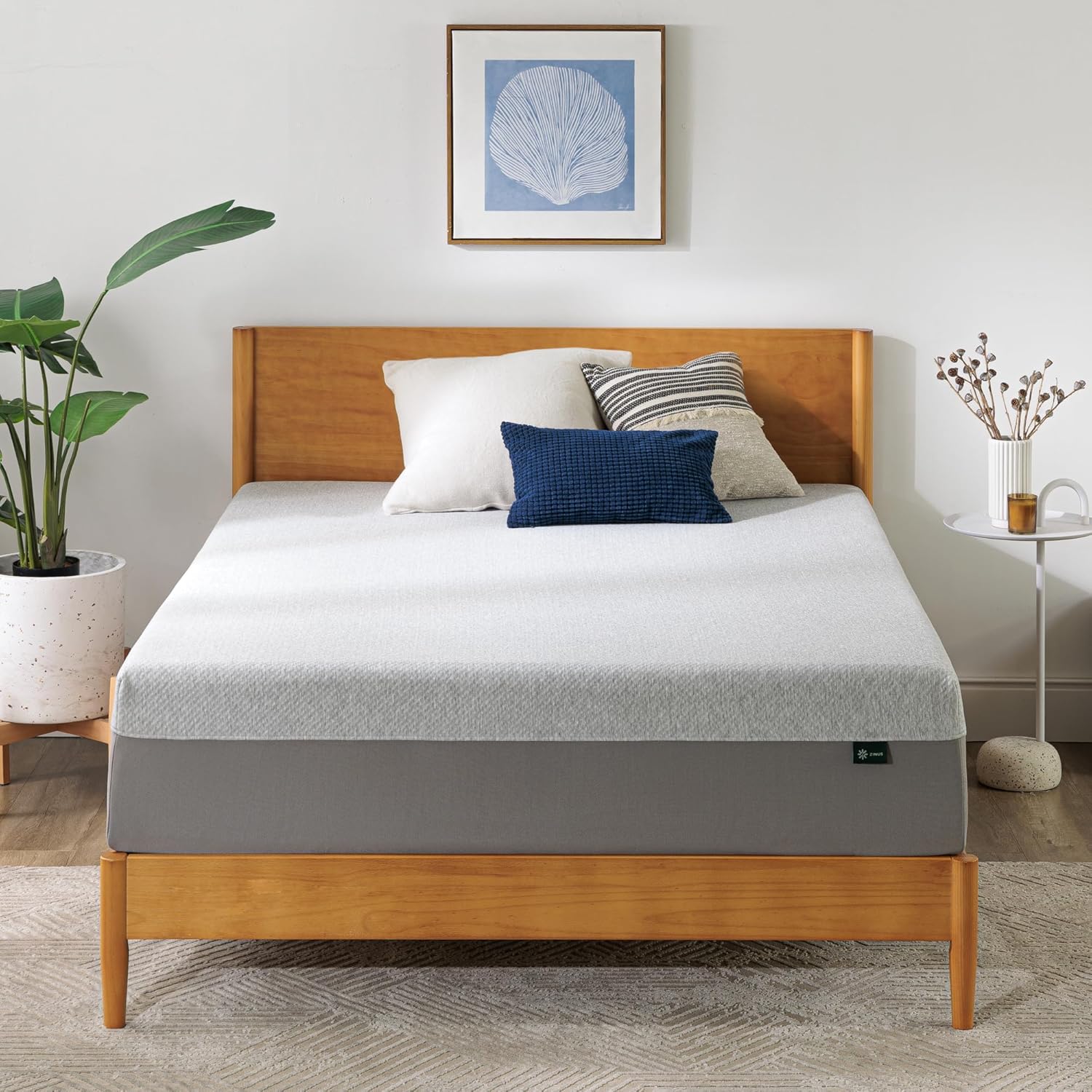 ZINUS 12 Inch Ultima Memory Foam Mattress for Ultimate Comfort