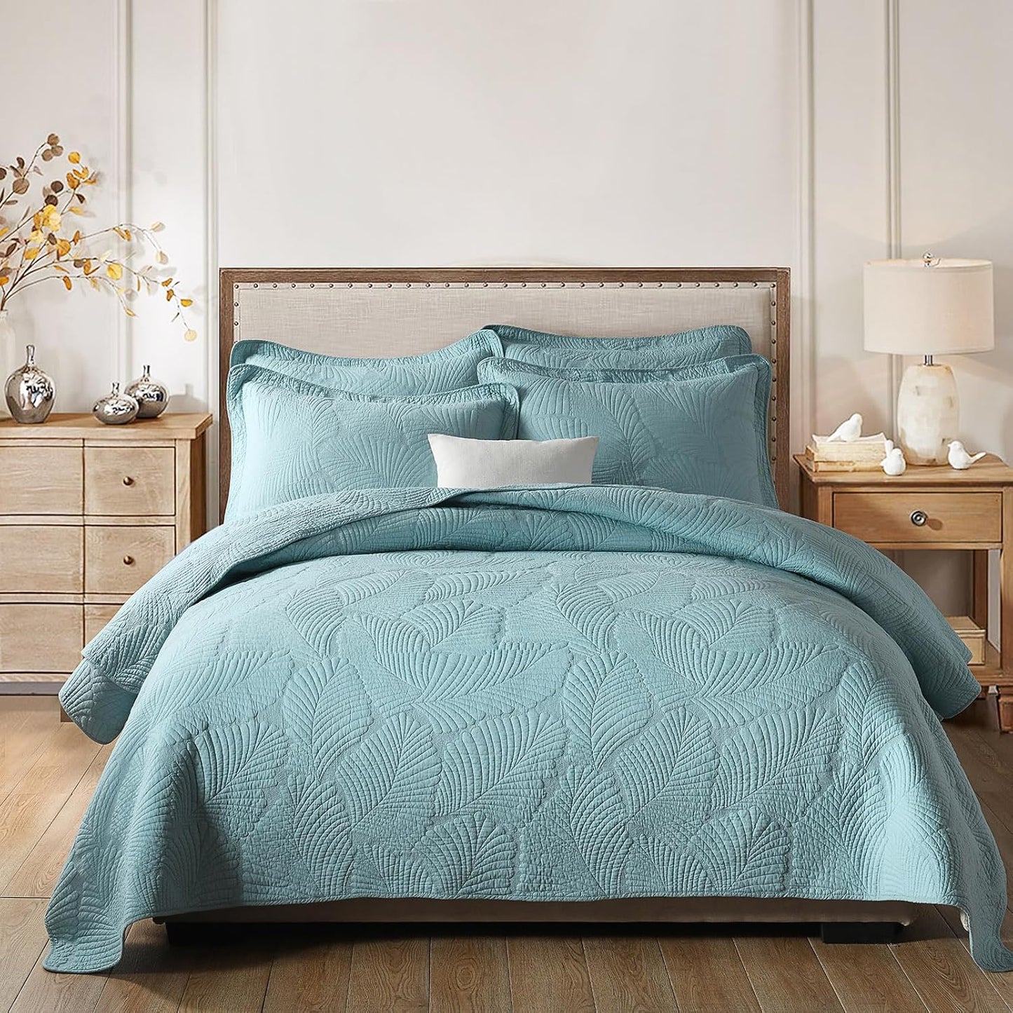 King Size Blue Palm Leaves Quilt Set for Elegant Bedrooms