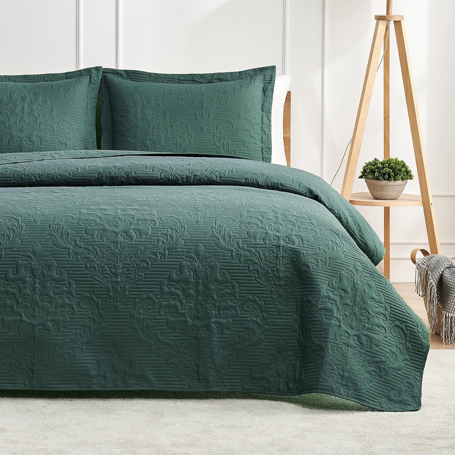 Hansleep Green Quilt California King Size - Soft Lightweight Bedspread