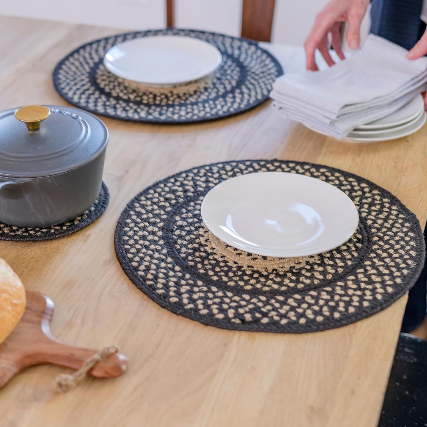 Manchester Jute Woven Round Placemats Set of 6 for Dining