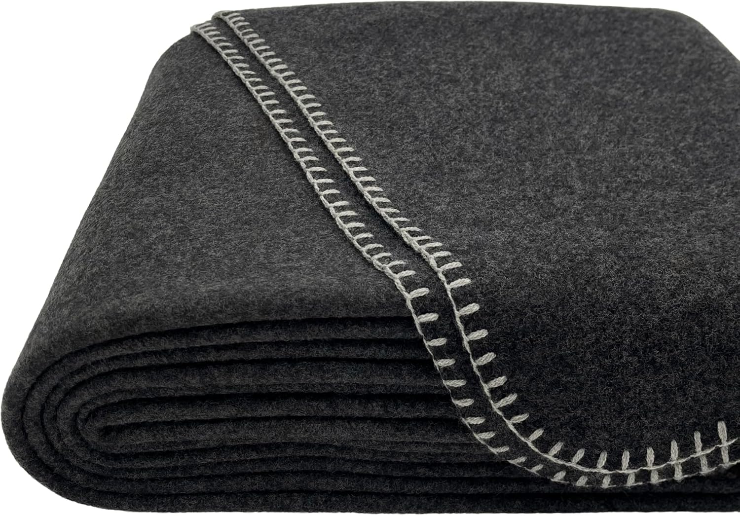 EKTOS 100% Virgin Wool Blanket for Comfort and Durability