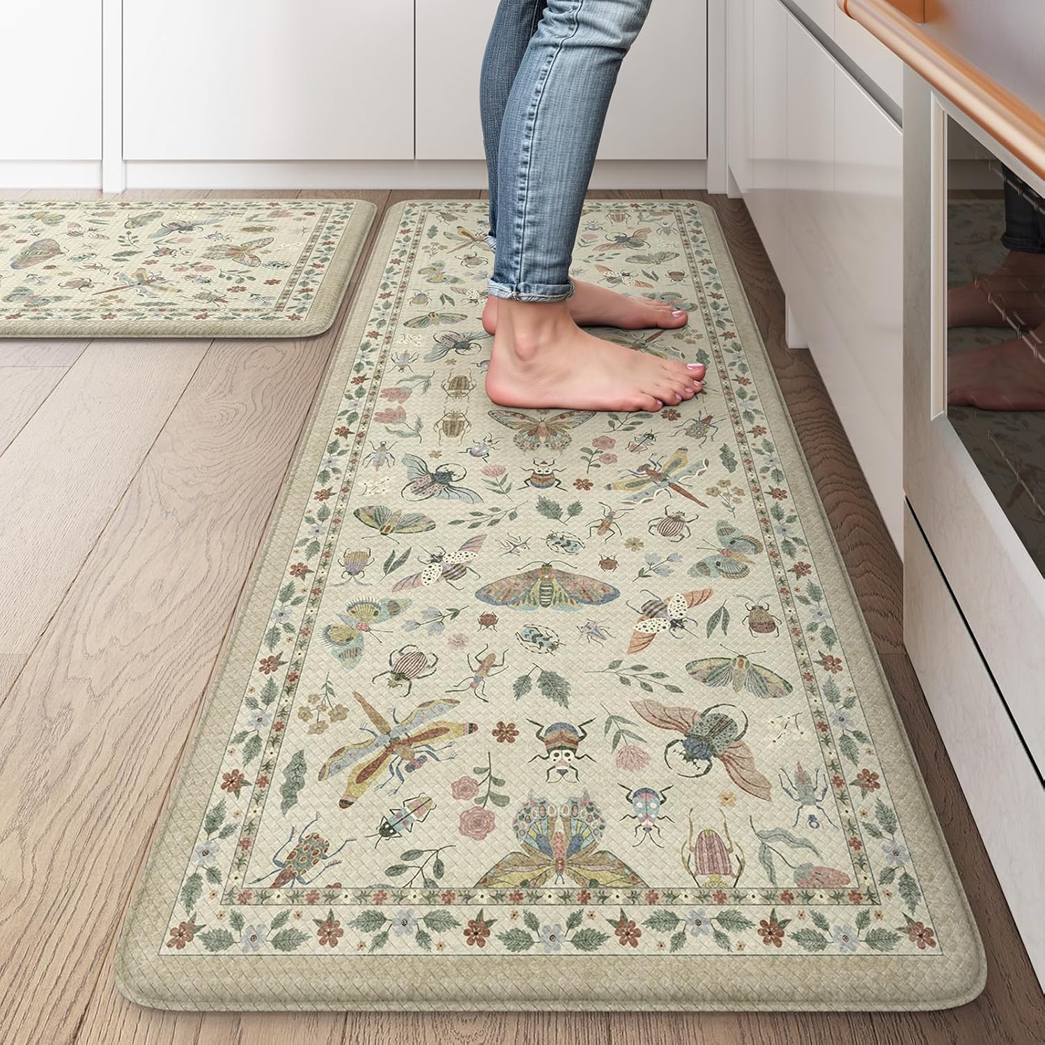 LEEVAN Anti Fatigue Mats for Kitchen Floor - Non-Slip Comfort
