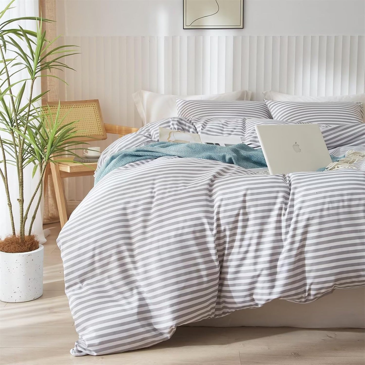Striped Comforter Set Full Size - Grey White Bedding for All Seasons